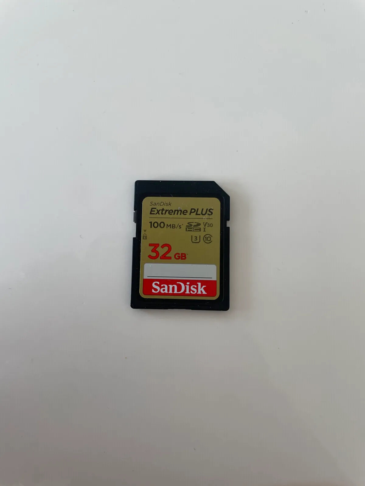SanDisk 32GB Extreme PLUS UHS-I V30 SD Memory Card