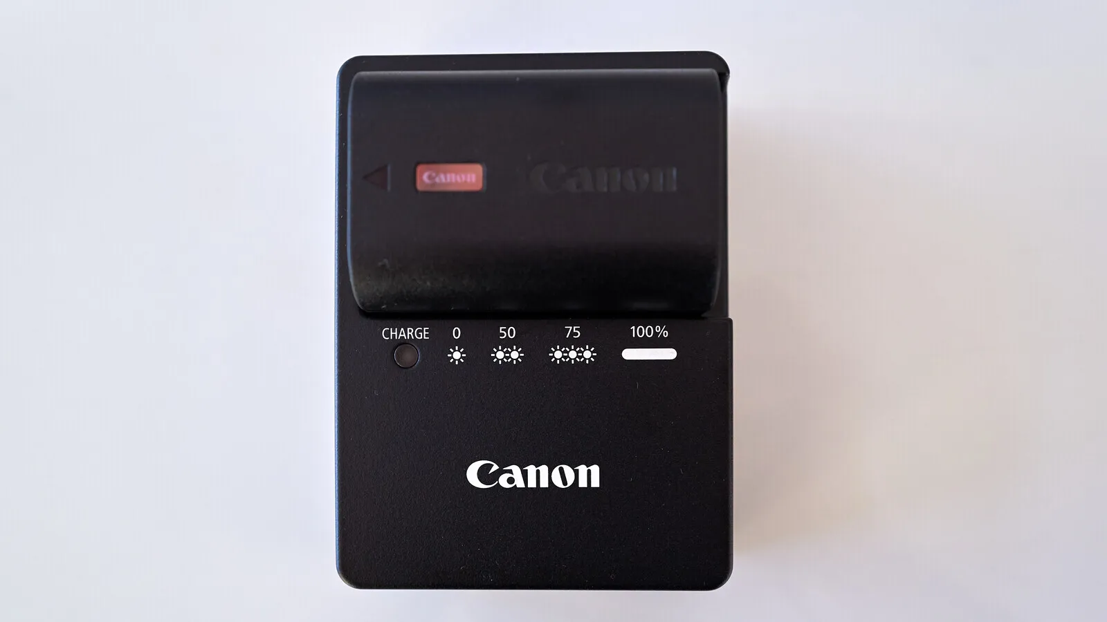 Canon LC-E6 Charger for LP-E6 Battery Pack