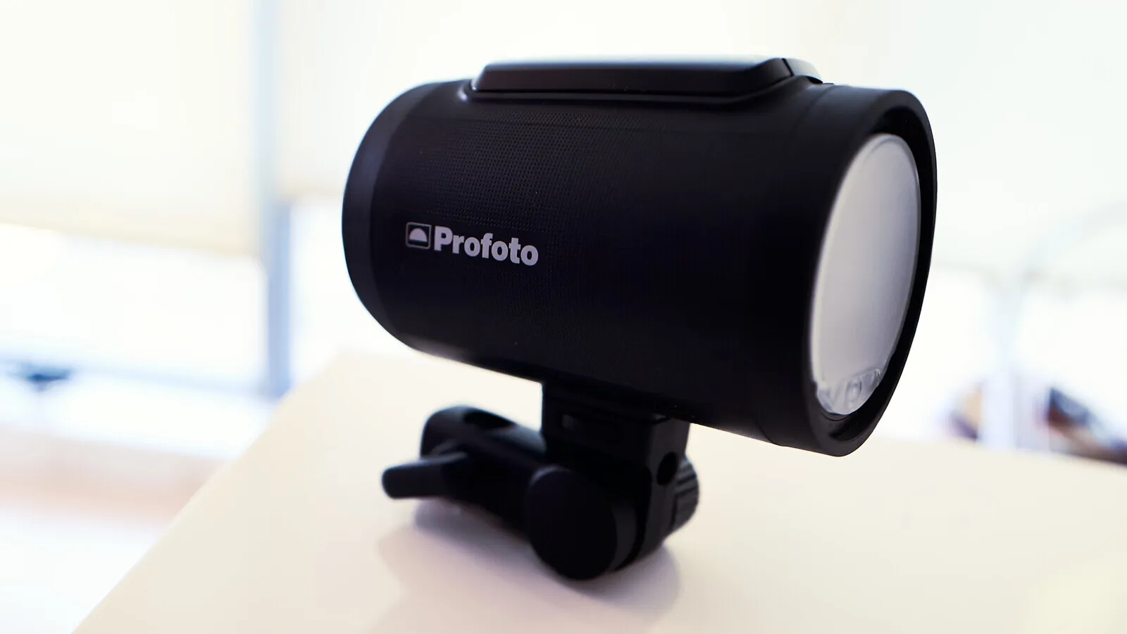 Profoto A2 - On Location, Off-Camera Compact Strobe Flash Monolight