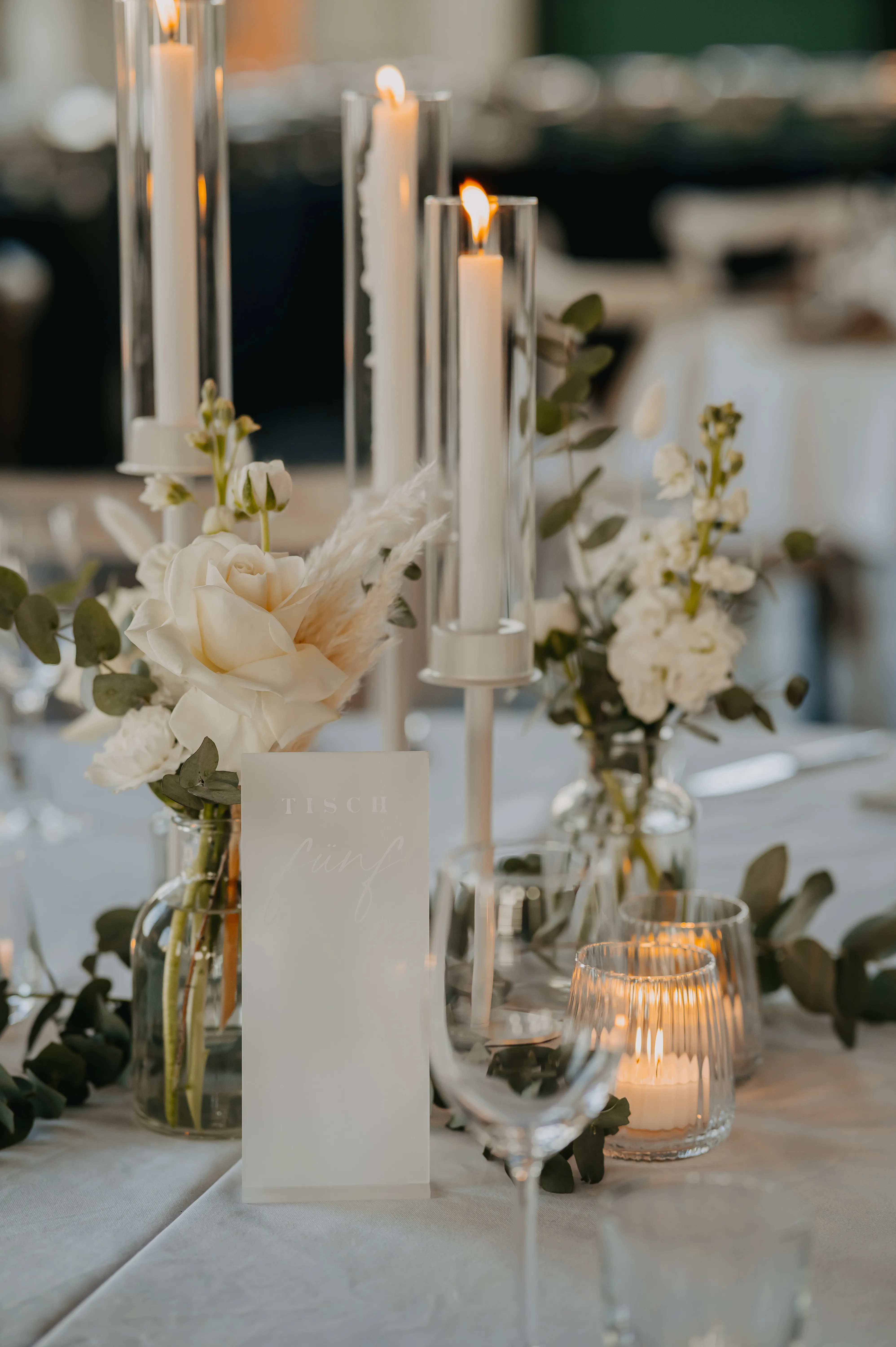 Kerzenständer weiß mit Glasröhre