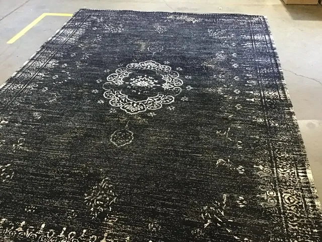 RG 8882 - Rug - Medium - Charcoal with Ivory Vintage Pattern (200cm x 300cm)