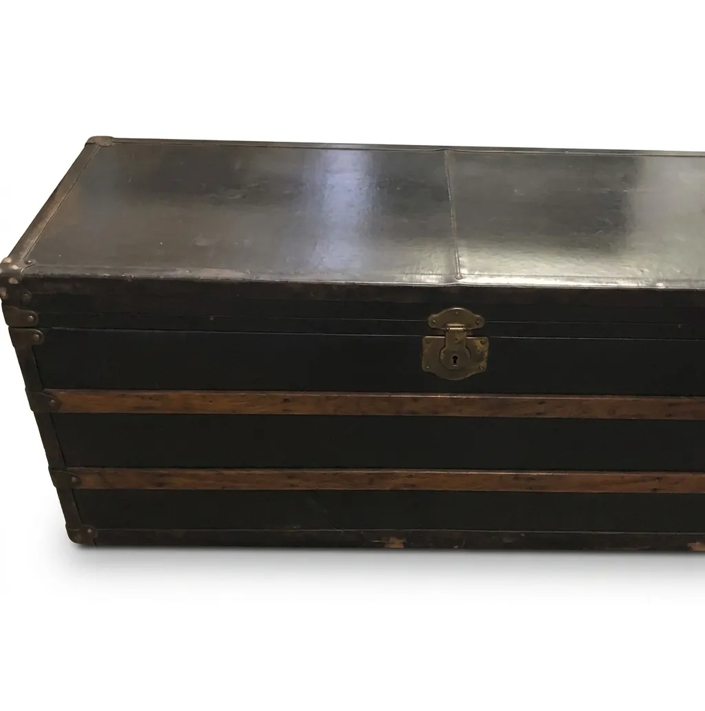 TR 6169 - Coffee Table - Black Leather Trunk with Burgundy Straps  
