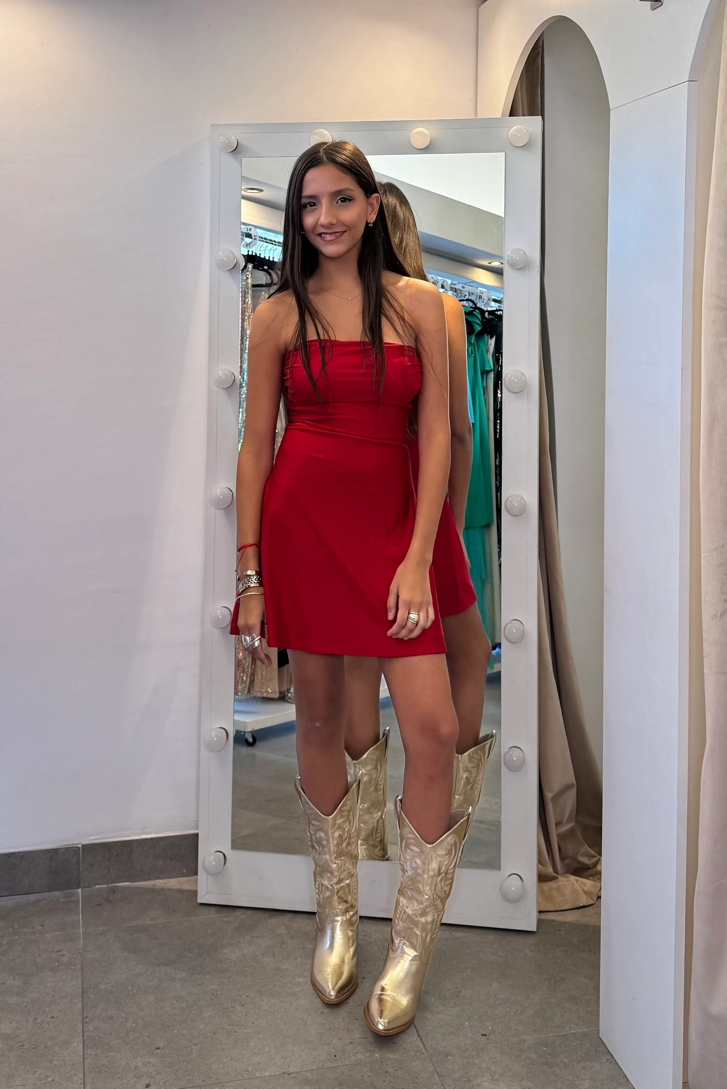 VESTIDO CORTO ROJO STRAPLESS