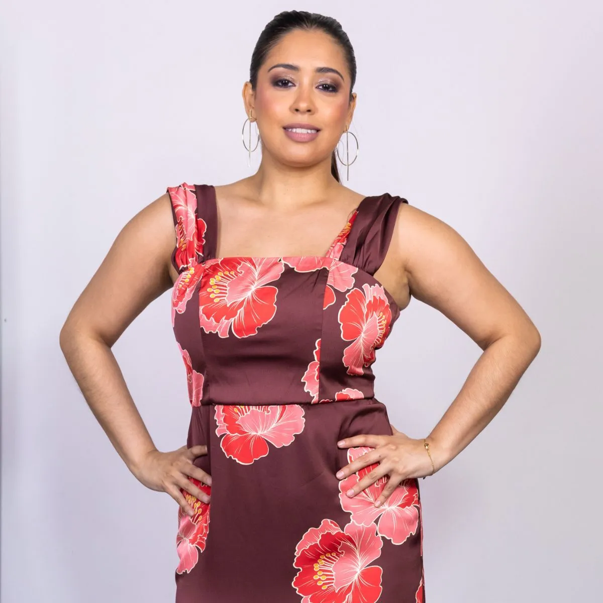 VESTIDO LARGO MARRON CON ESTAMPADO FLORAL TALLE M