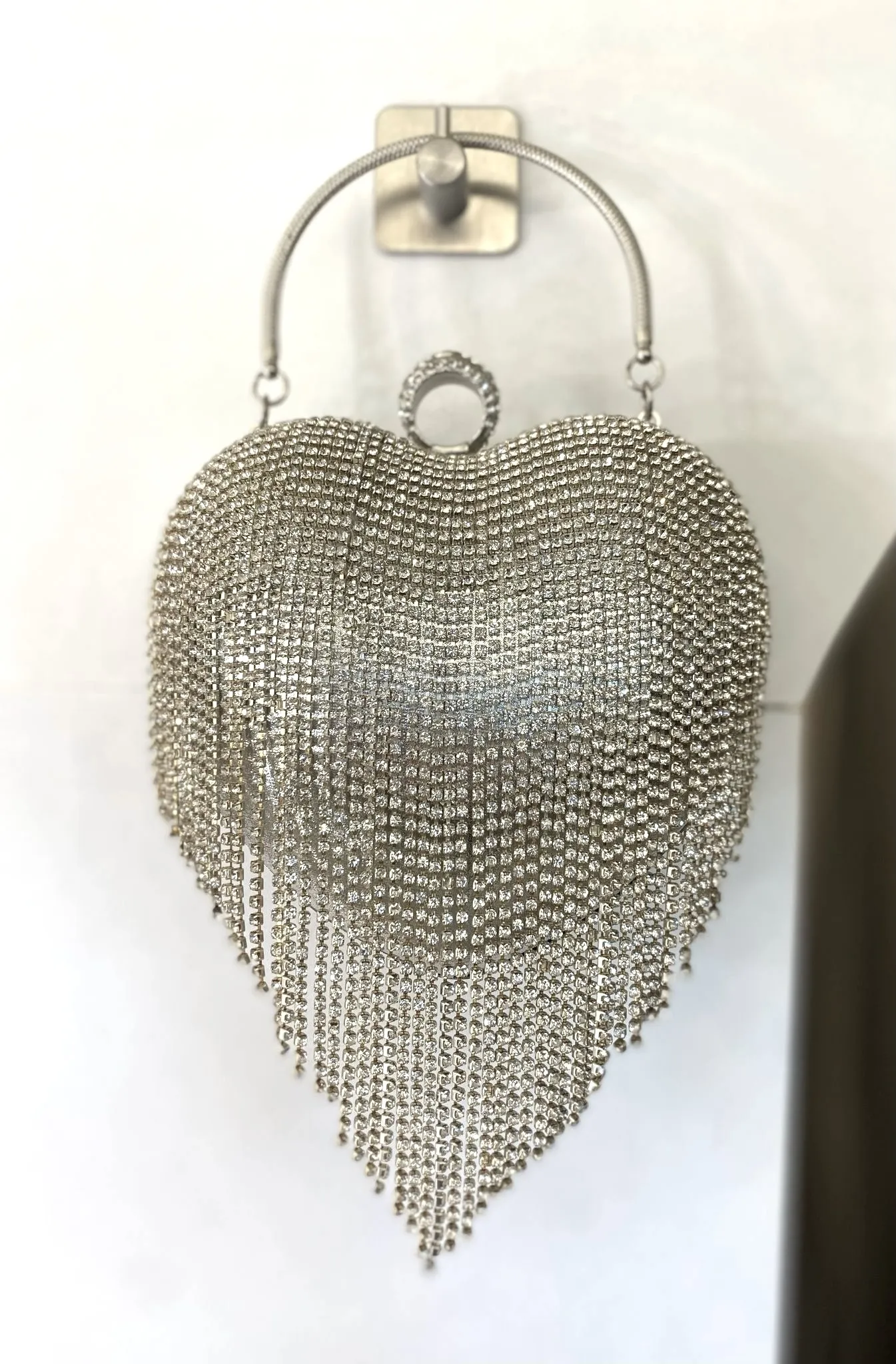 CARTERA CORAZON CON BRILLOS