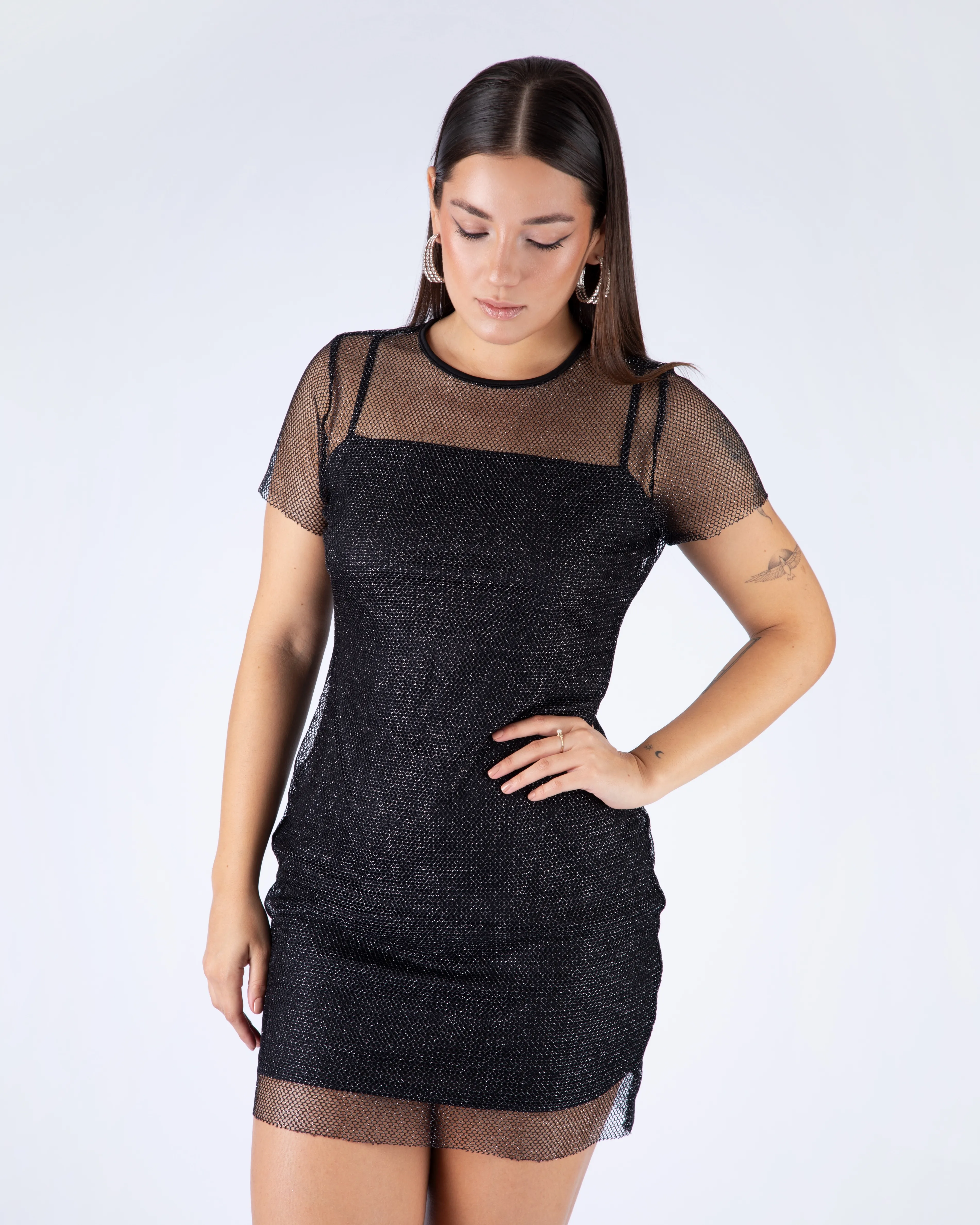VESTIDO CORTO NEGRO CON CALADO ARRIBA TALLE L