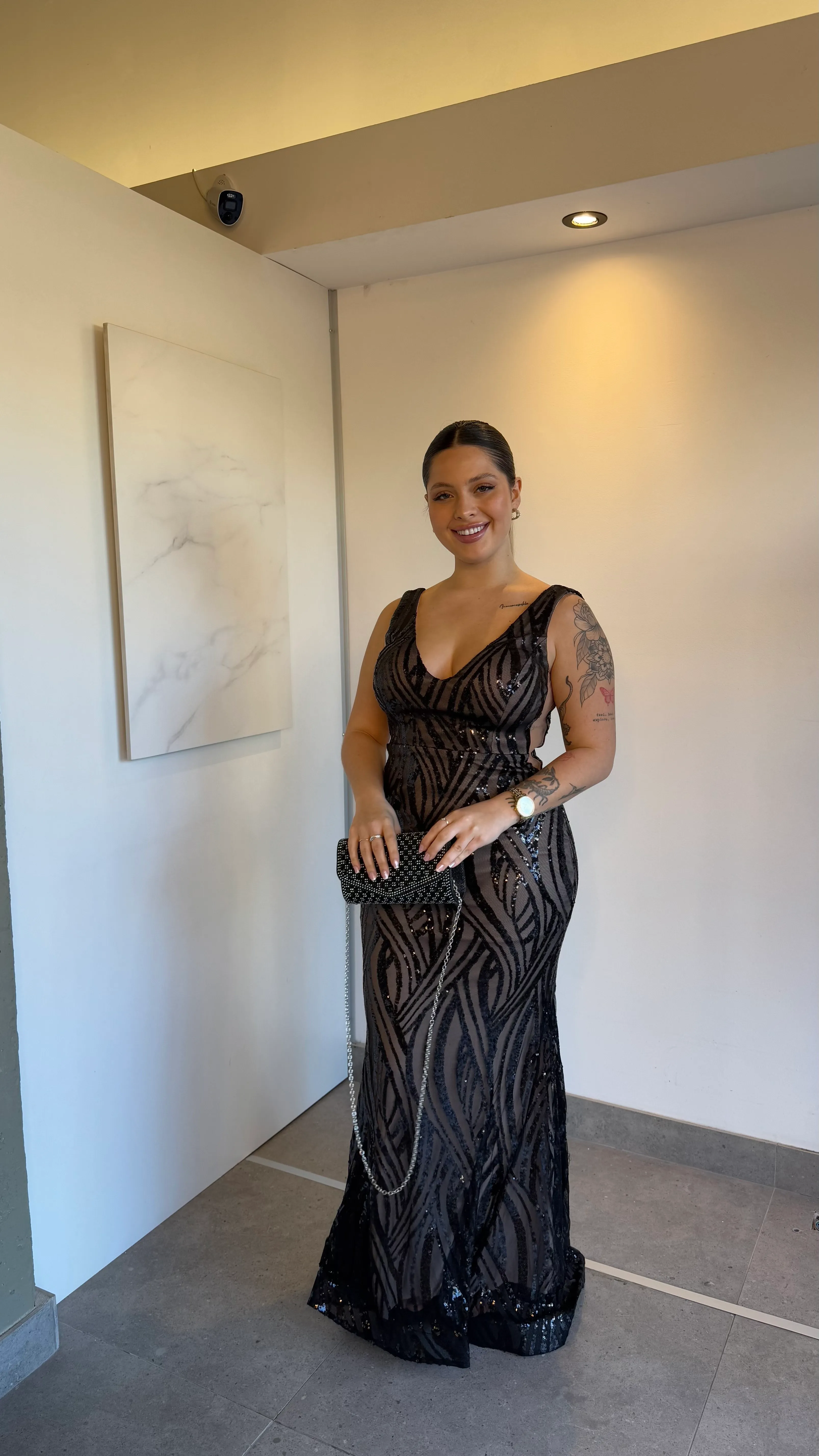 VESTIDO LARGO NEGRO FULL LENTEJUELAS CON FONDO NUDE