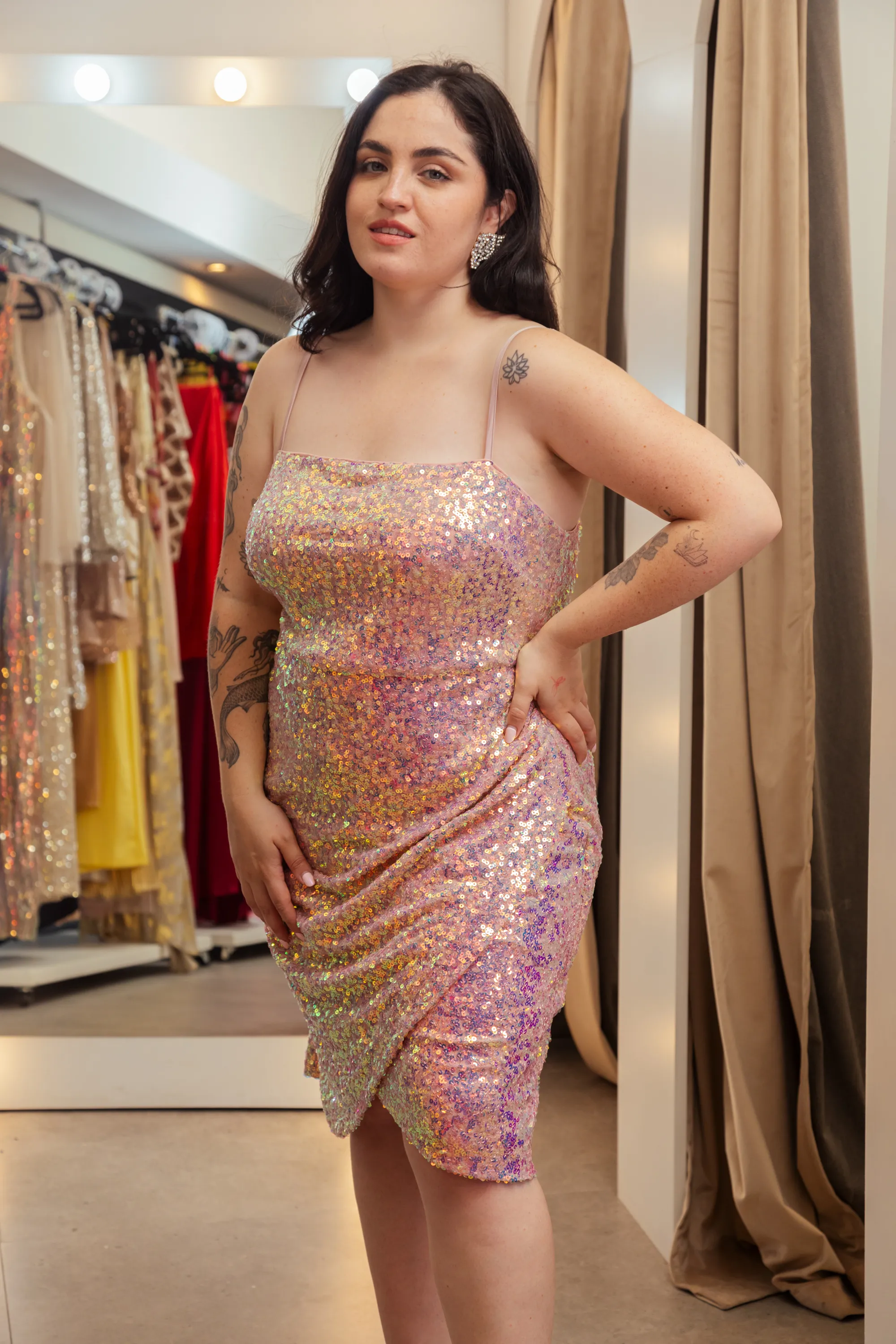 VESTIDO CORTO LENTEJUELAS ROSADO