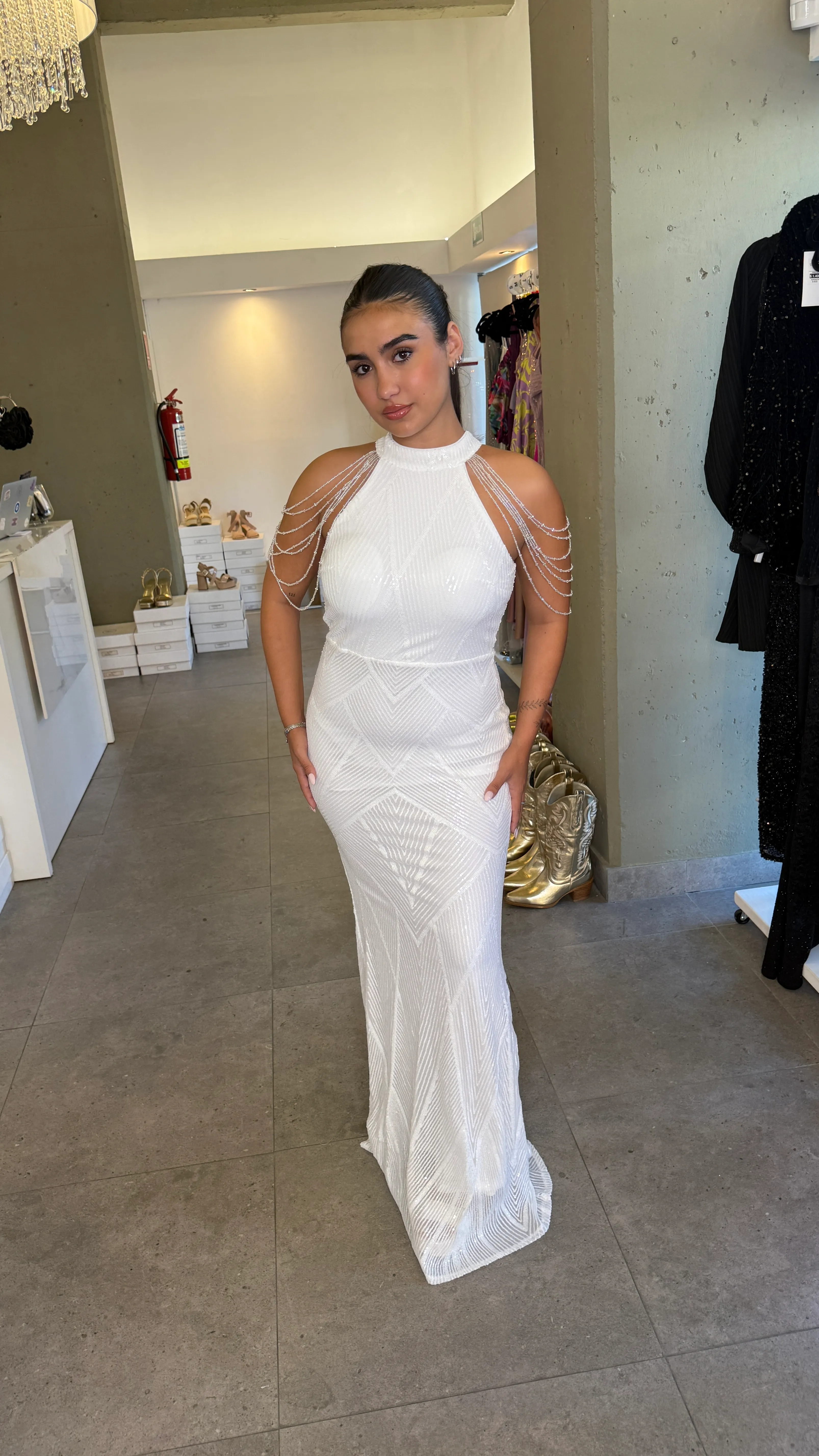 NOVIAS VESTIDO LARGO BLANCO LENTEJUELAS CUELLO HALTER MANGAS DE CANUTILLO