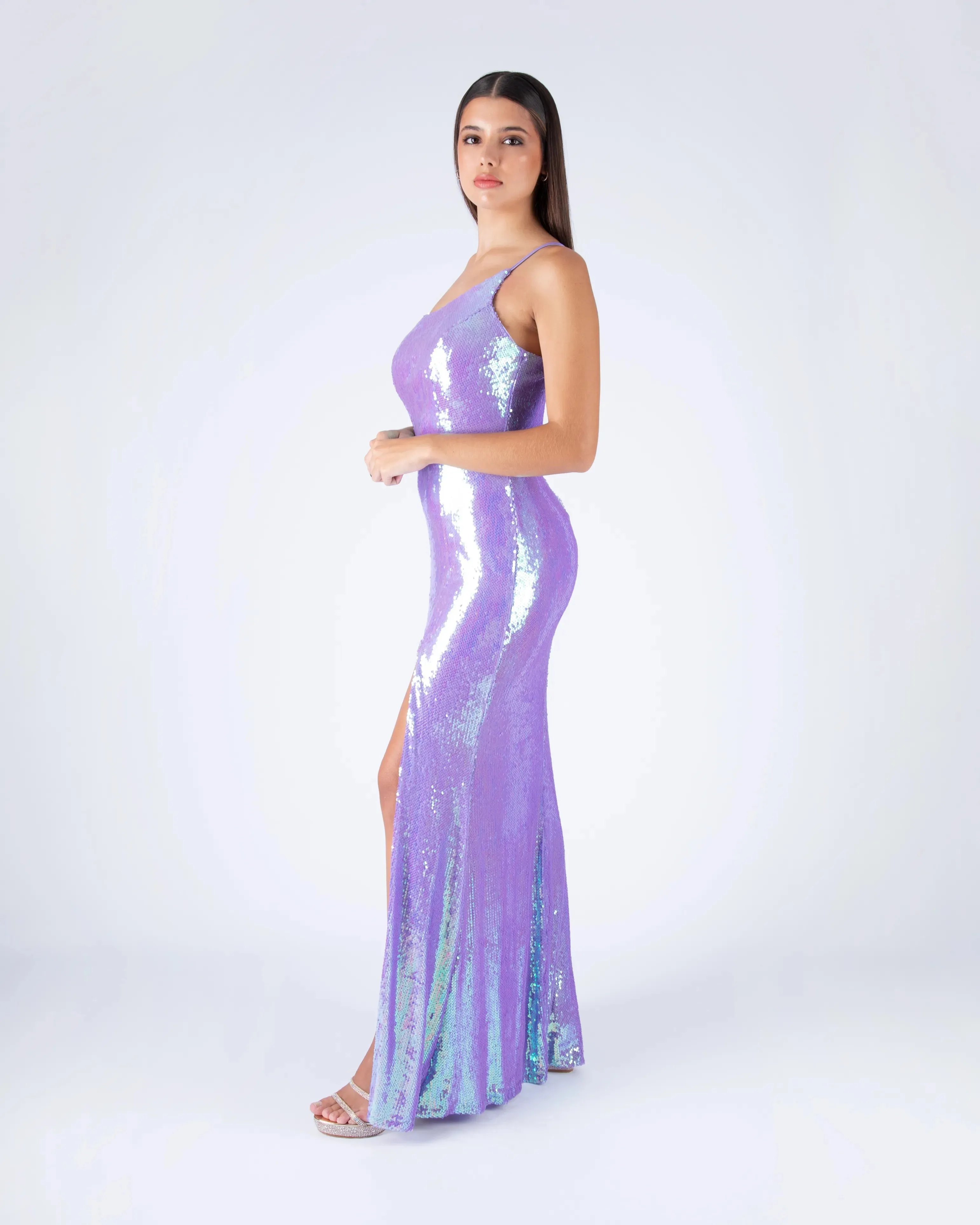 VESTIDO LARGO LILA HOLO CON TAJO TALLE M