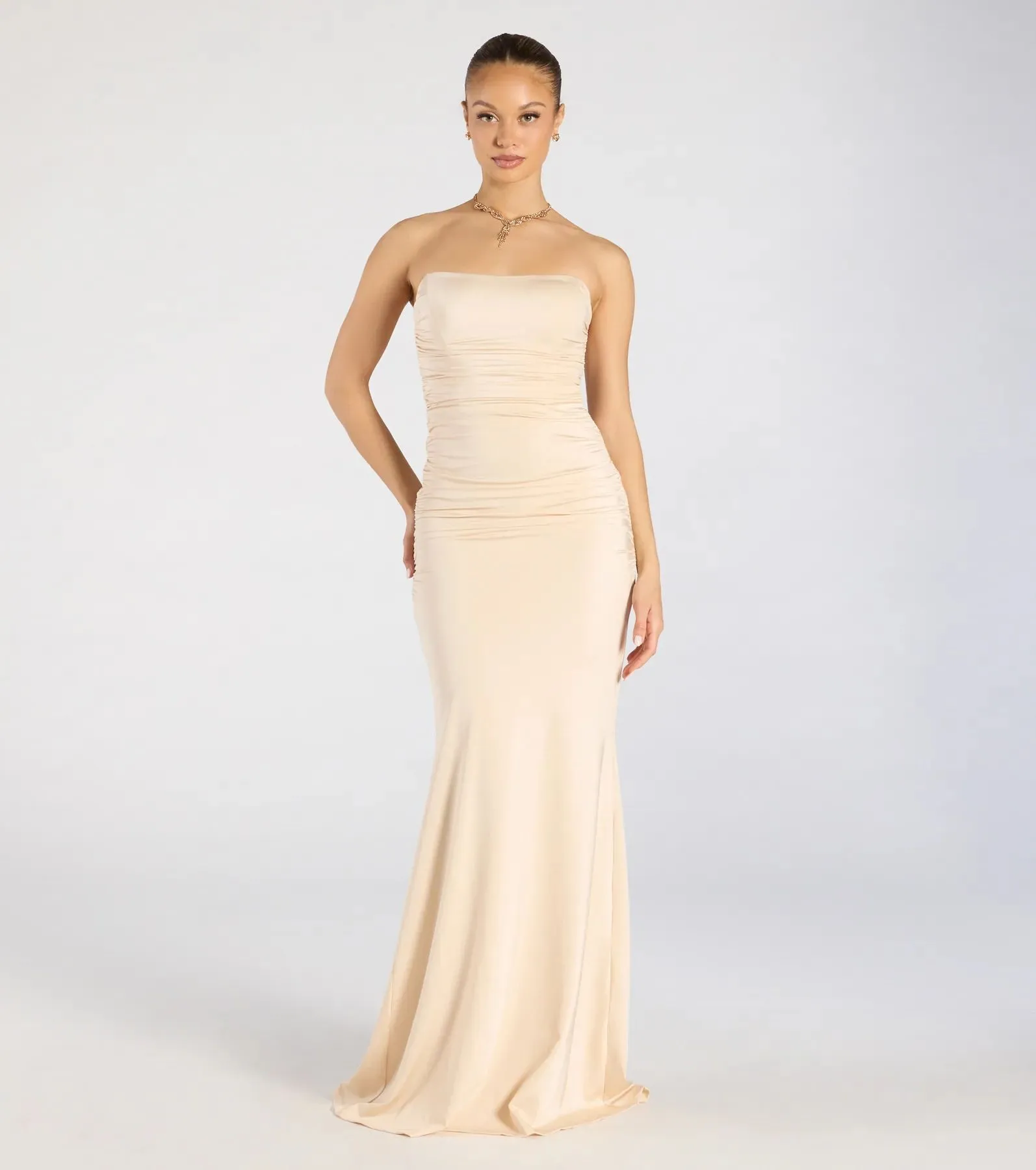 VESTIDO LARGO DORADO STRAPLESS FRUNCE ESPALDA ATADA