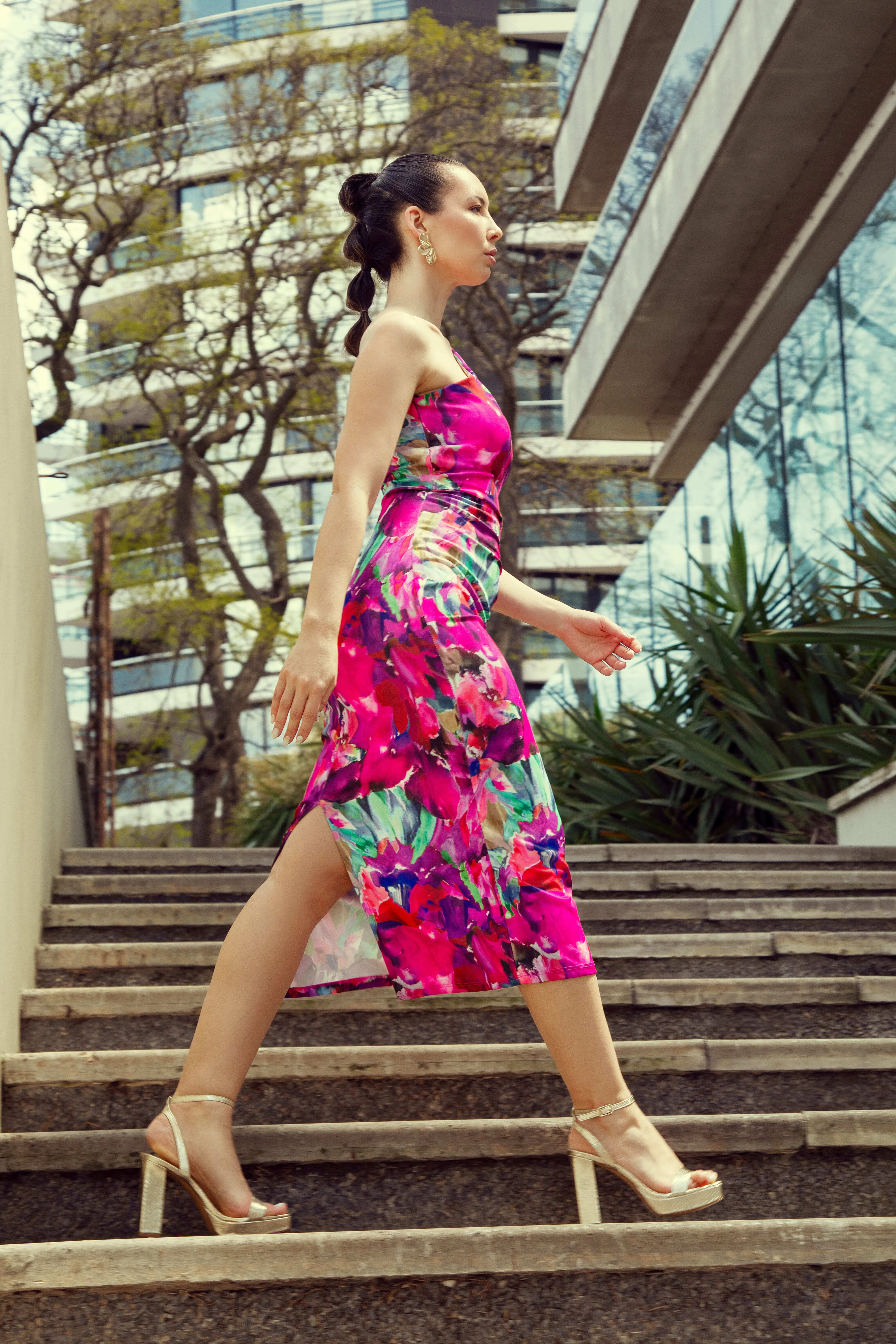 VESTIDO MIDI MULTICOLOR SIMETRICO TALLE M