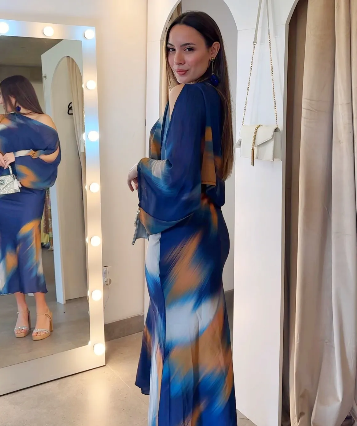 VESTIDO LARGO SEDA AZUL Y MOSTAZA CON CAPA TALLE S