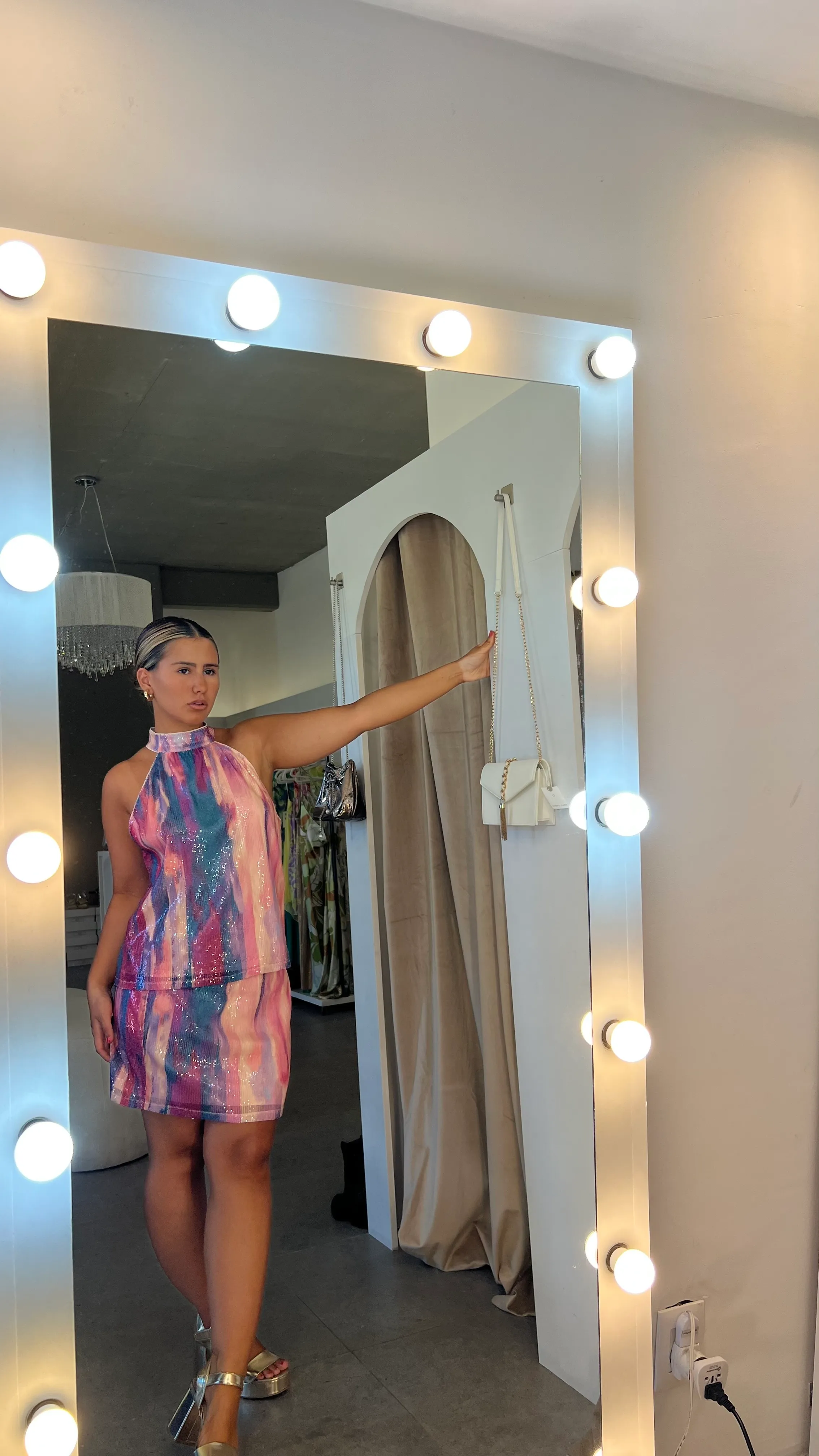 SET BLUSA SIN MANGAS CUELLO HALTER Y POLLERA