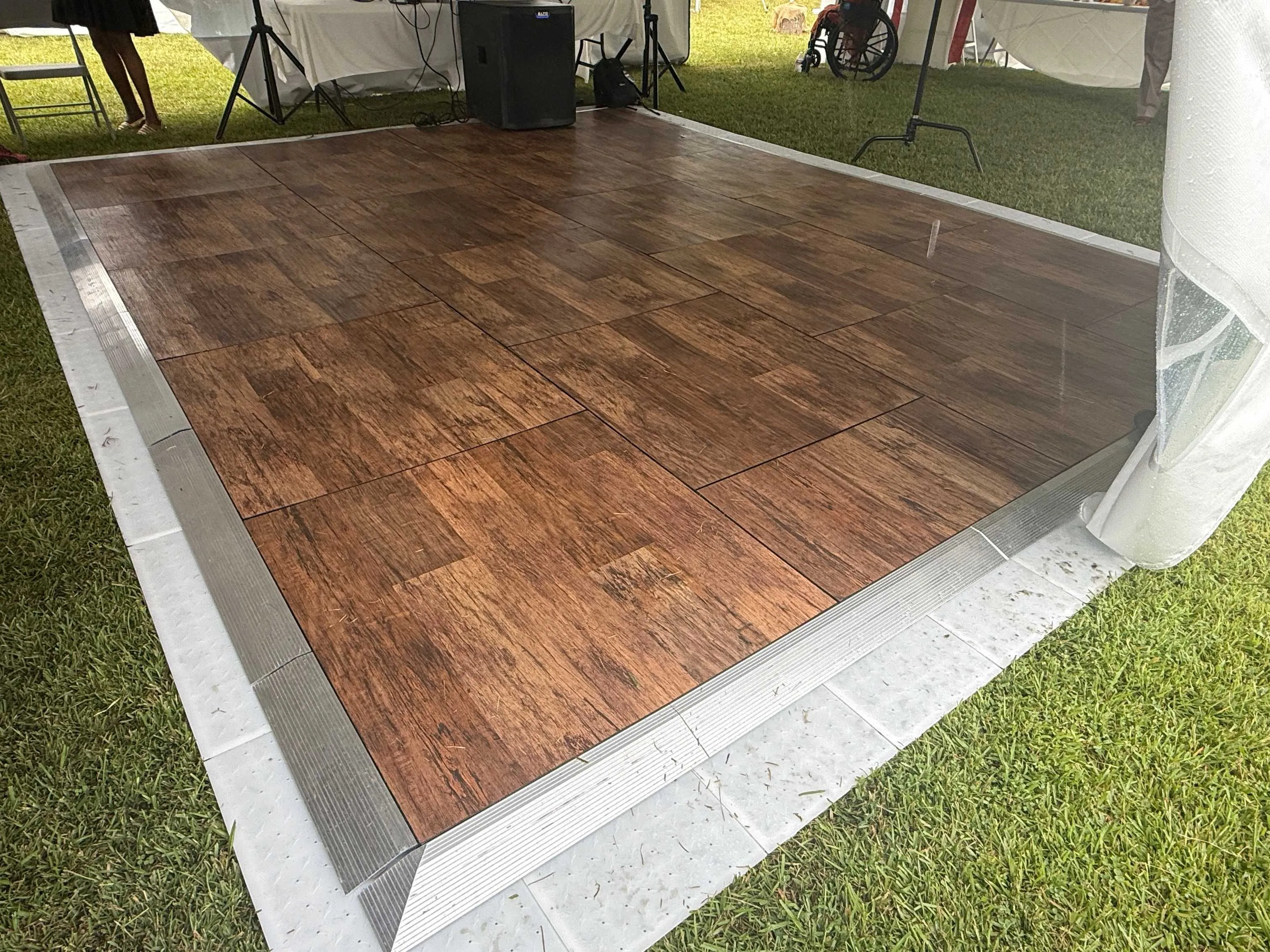 12’x15’ Dancefloor