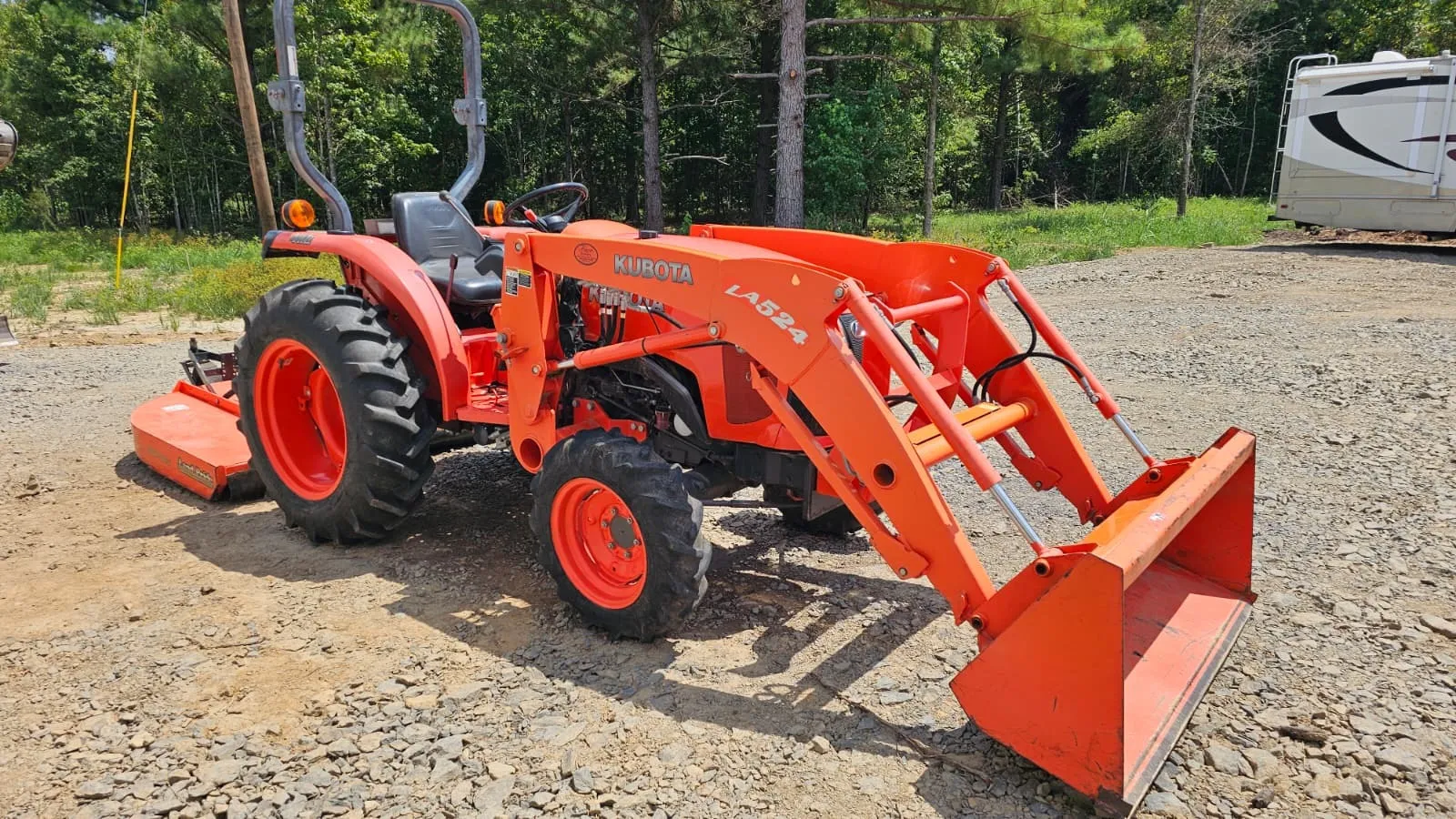 Kubota L3200 With Loader