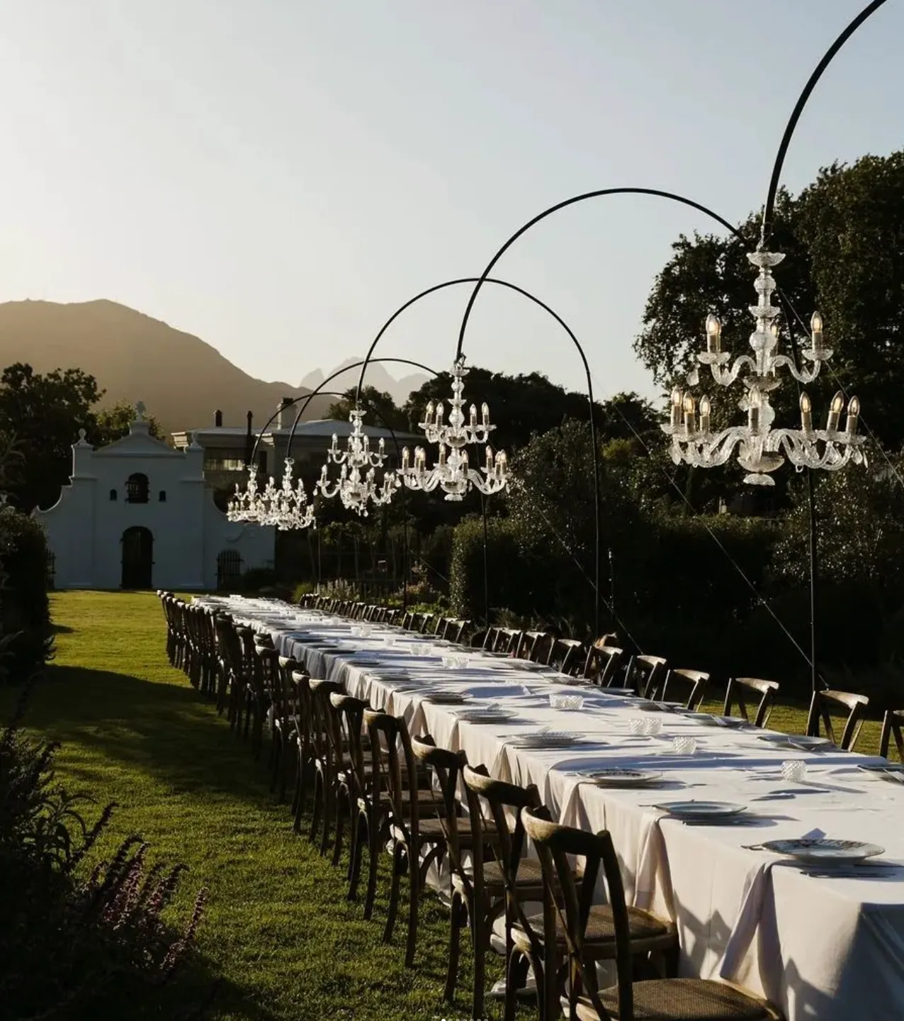 CURVED SUSPENSION POLES