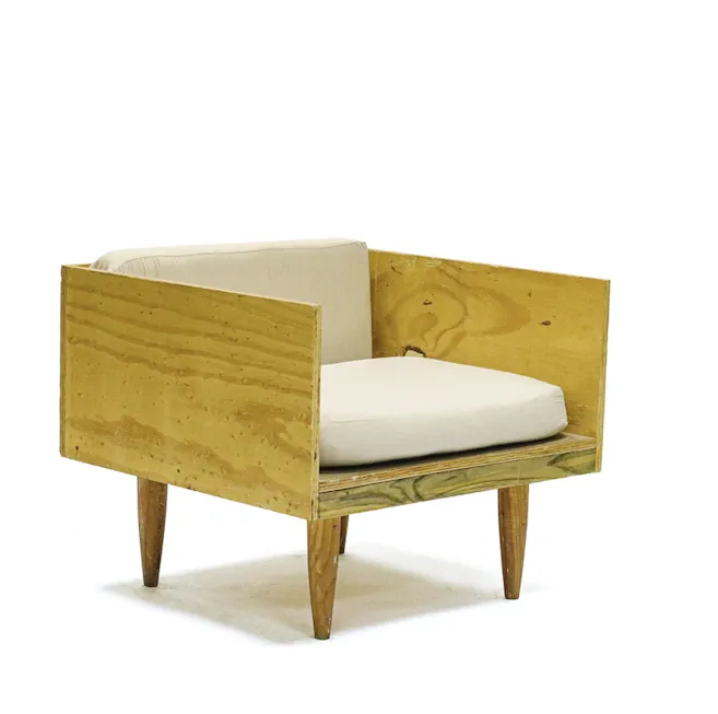 SCANDINAVIAN CHAIR LINEN