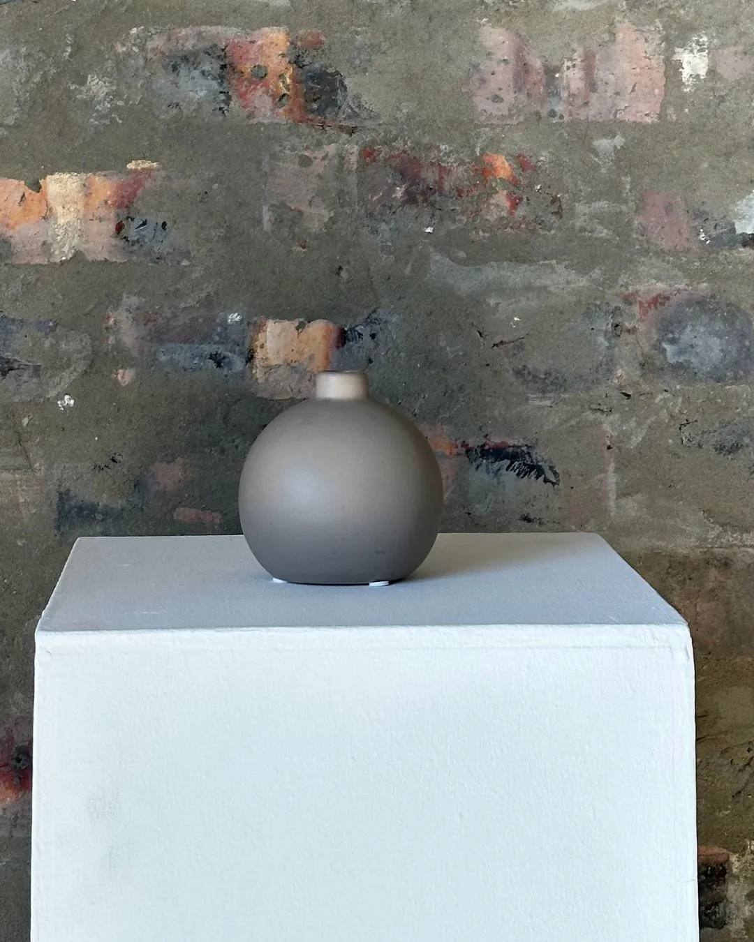 CERAMIC BUD VASES - STONE