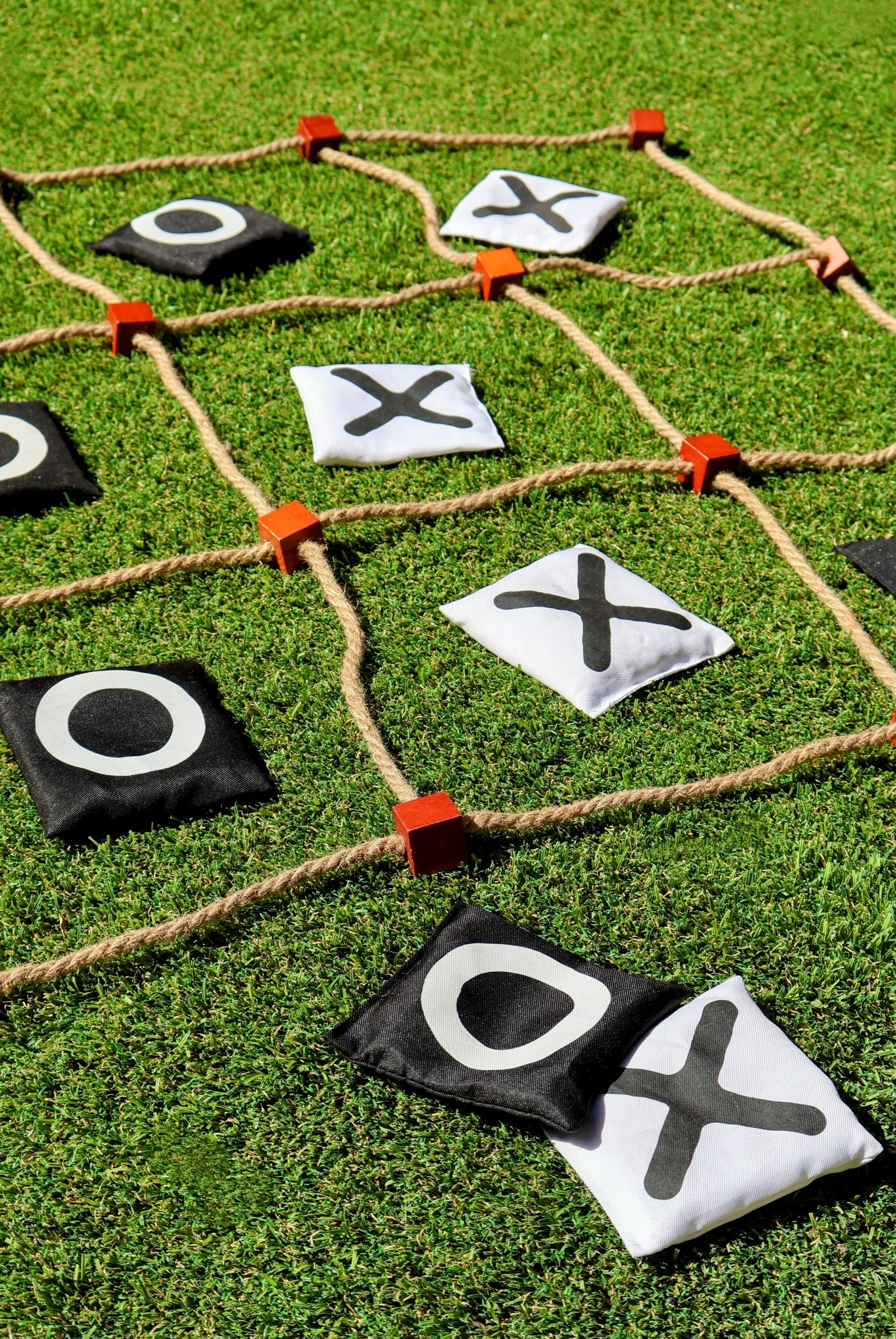 Giant Rope Tic-Tac-Toe Bean Bag Toss