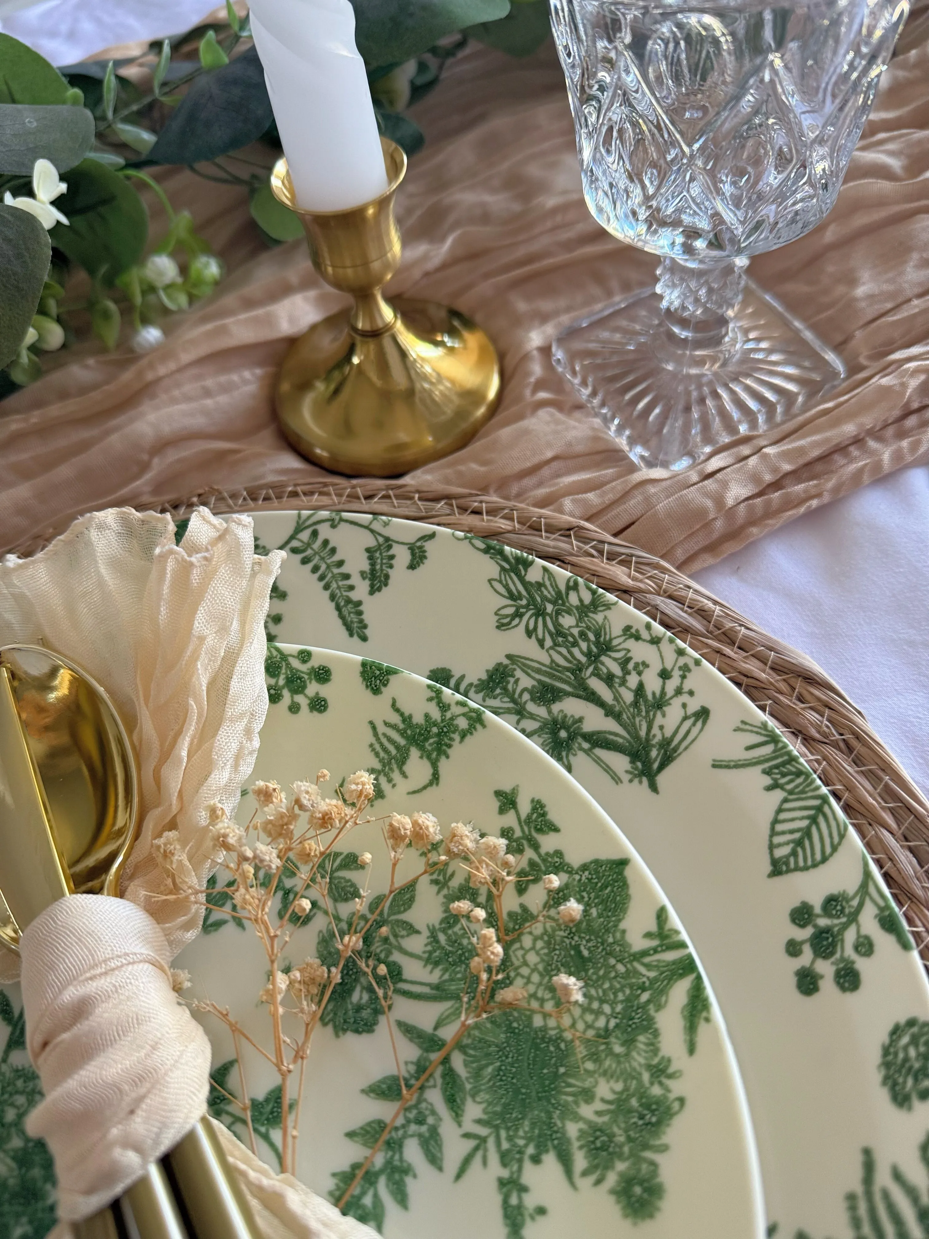 100 Guest Count Essentials Table Setting Package - $25 OFF