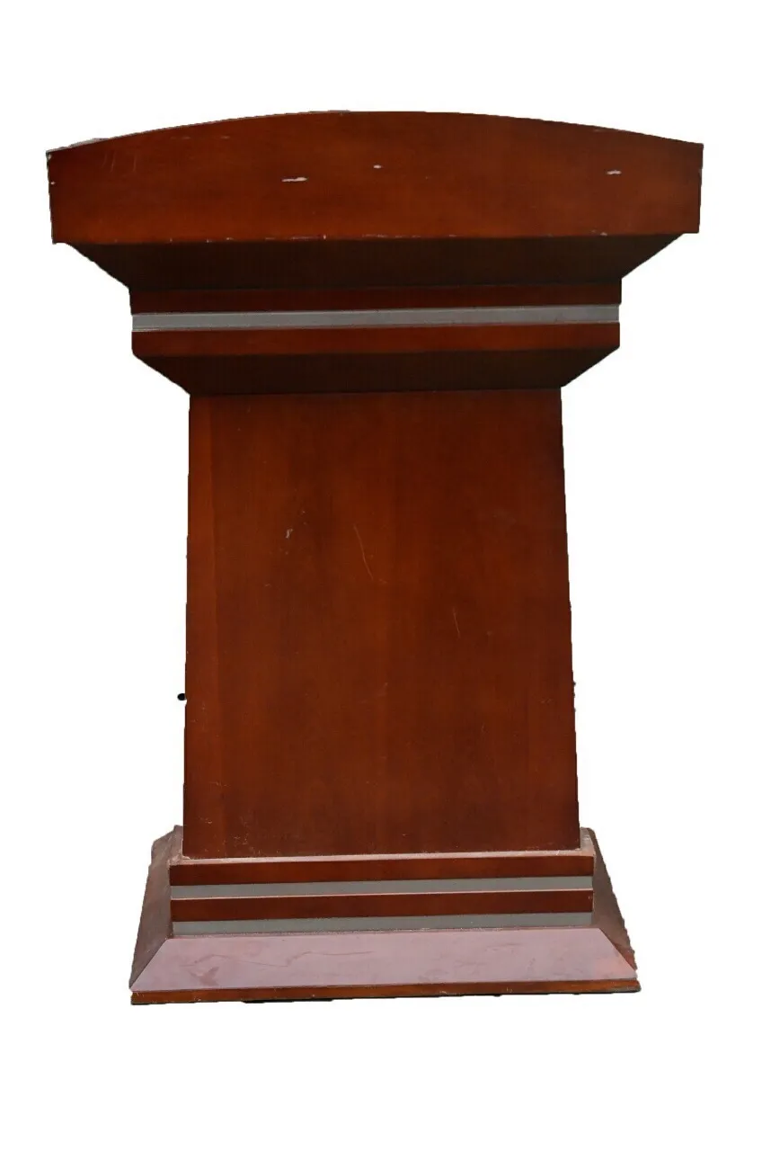PODIUM WOODEN