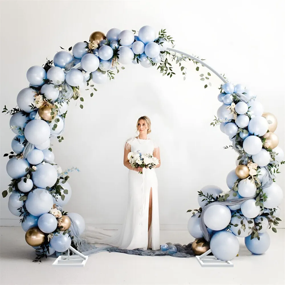Circle Arch with Balloons