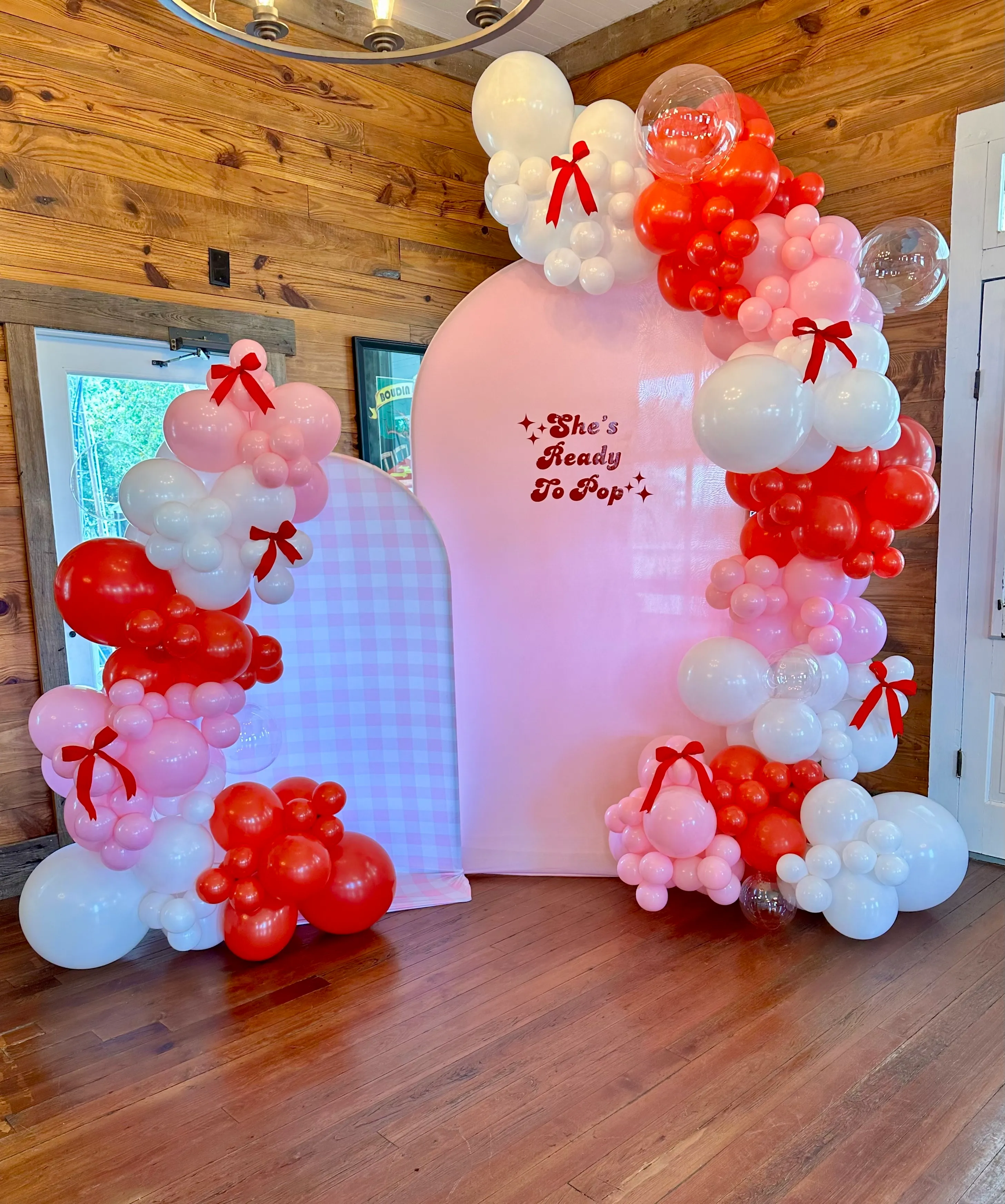 Two Panel Backdrop with Balloon Art