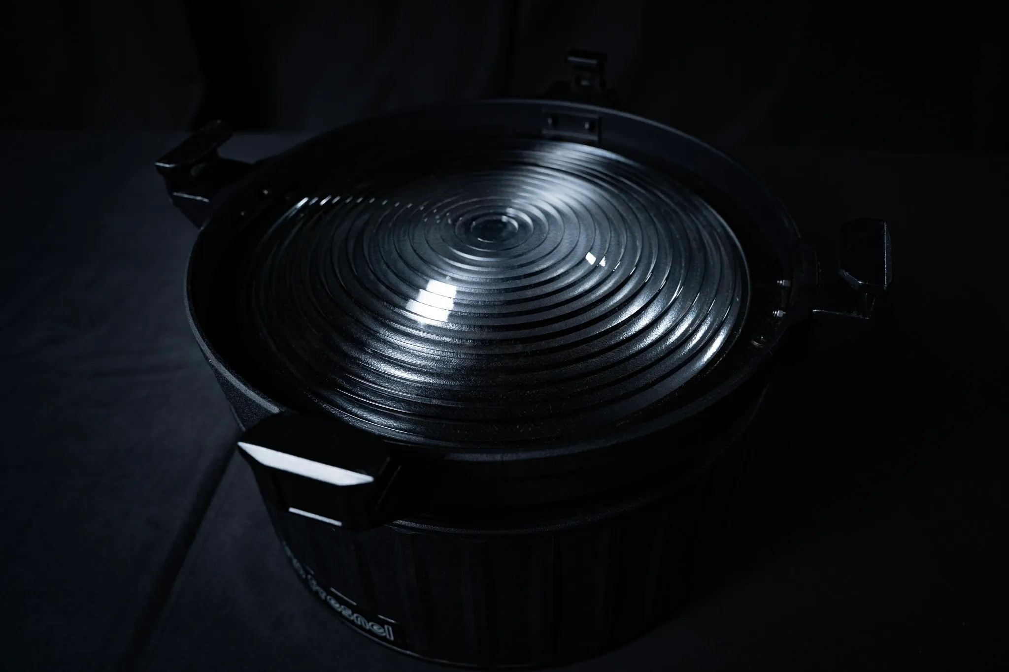 Aputure F10 Fresnel