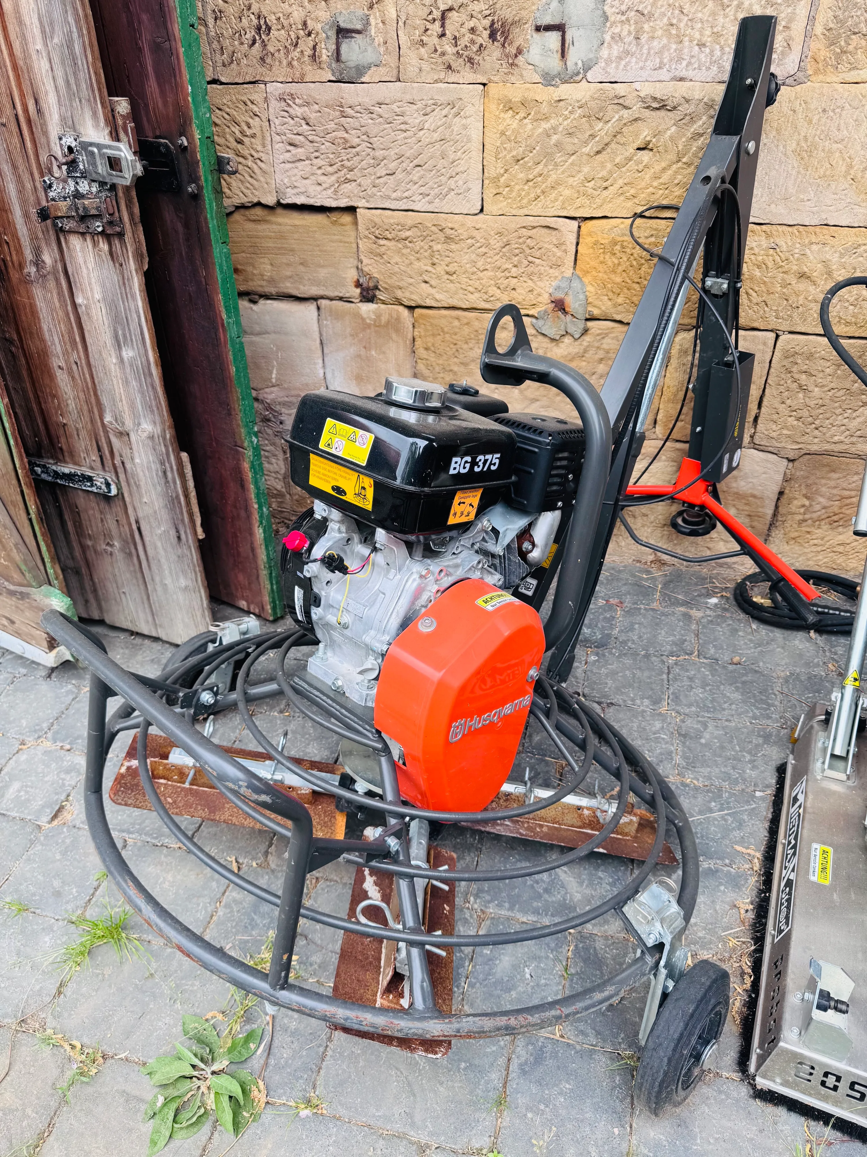 SALE | Flügelglätter Husqvarna BG 375