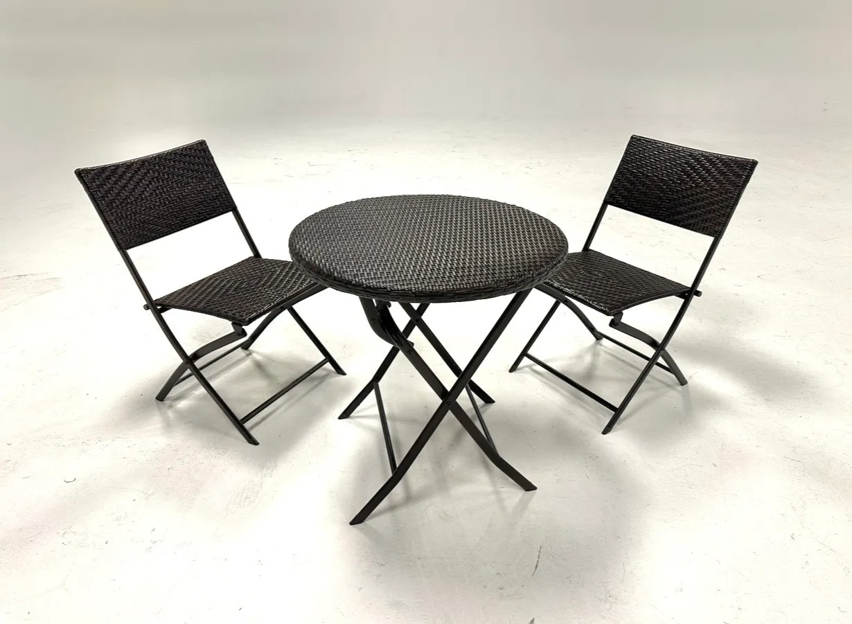 Tables & Chairs