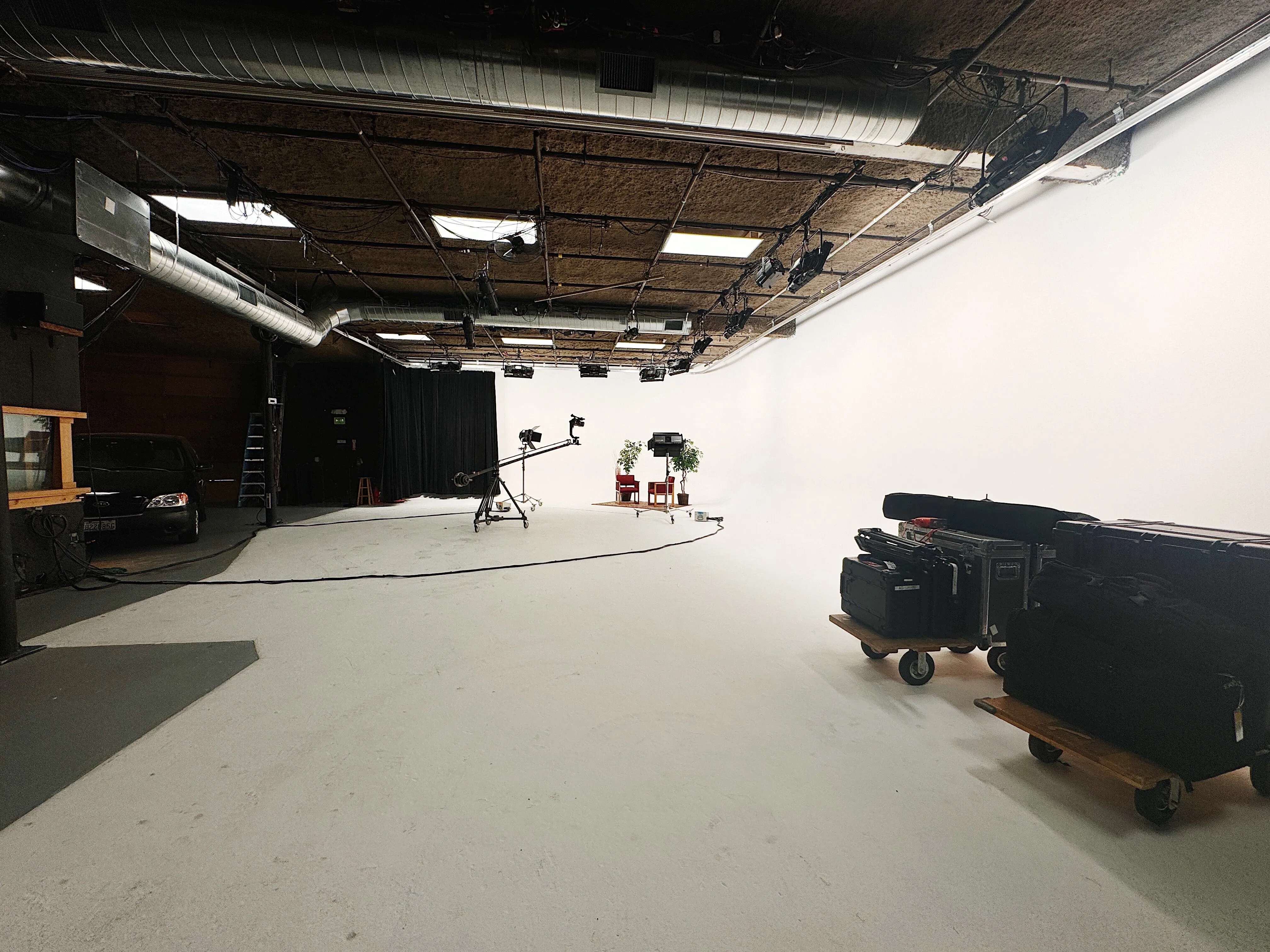 Studio 1 (White)