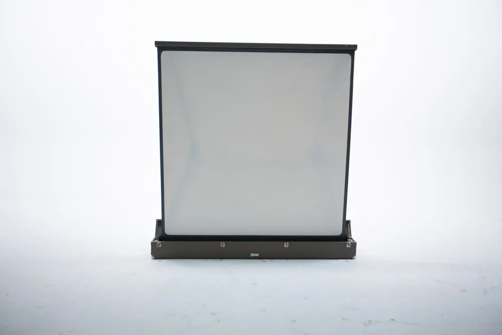 Stella Pop-up Screen (5'W x 5'6"H) 