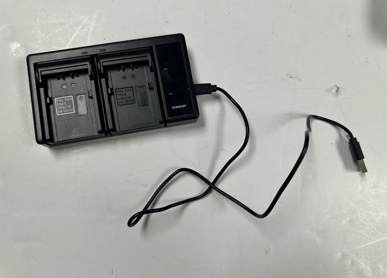 Kastar LTD2 USB Battery Charger