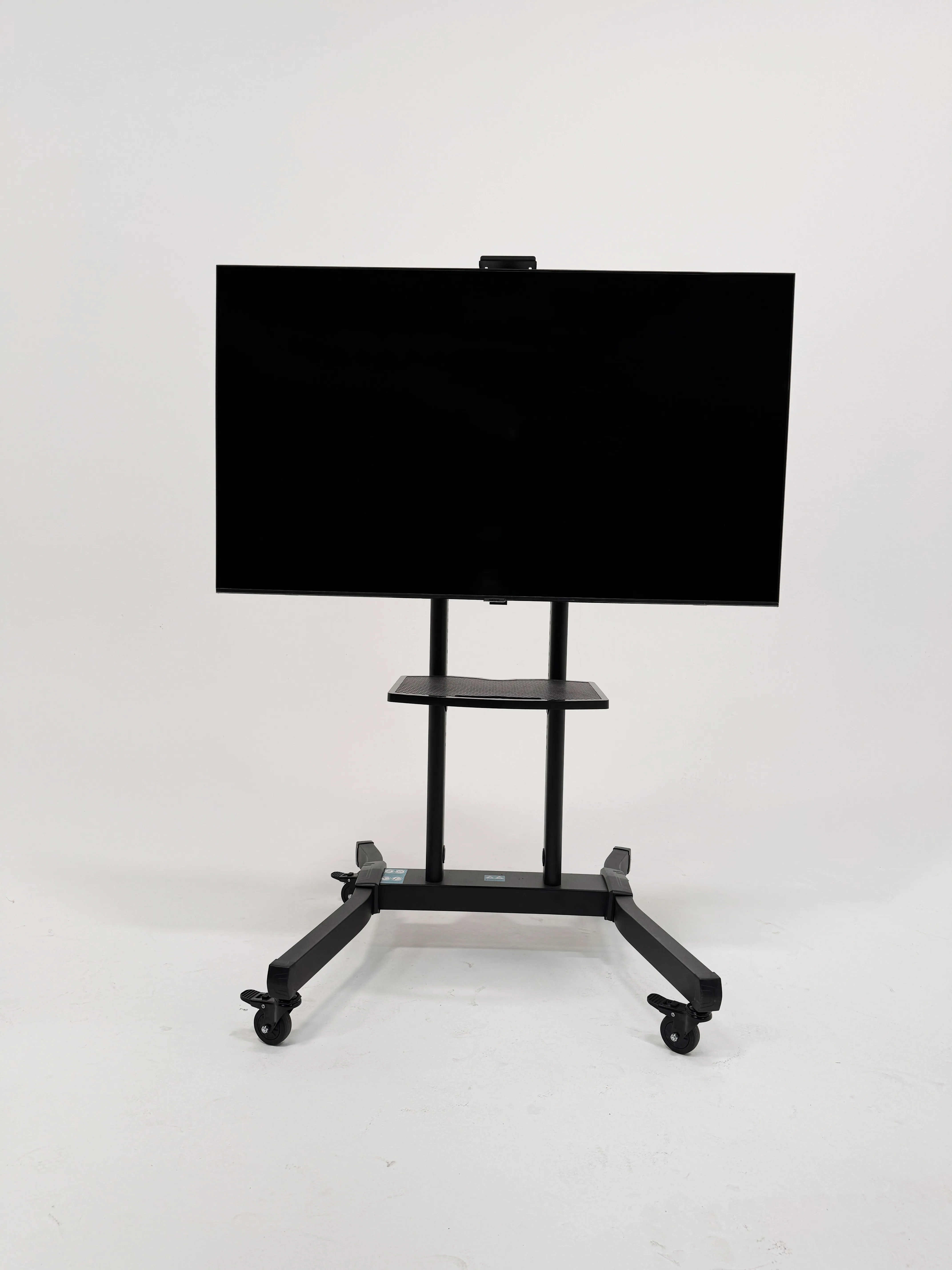 55" LG 55LE5500 120Hz 1080p Monitor (Studio use only)