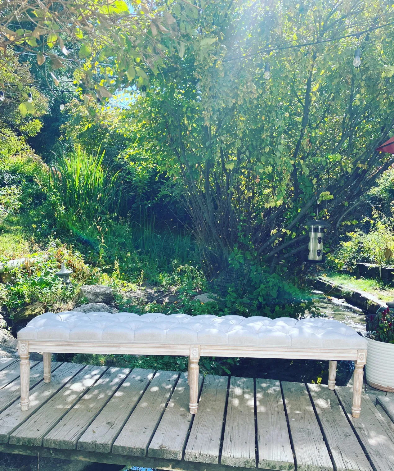 White bench 