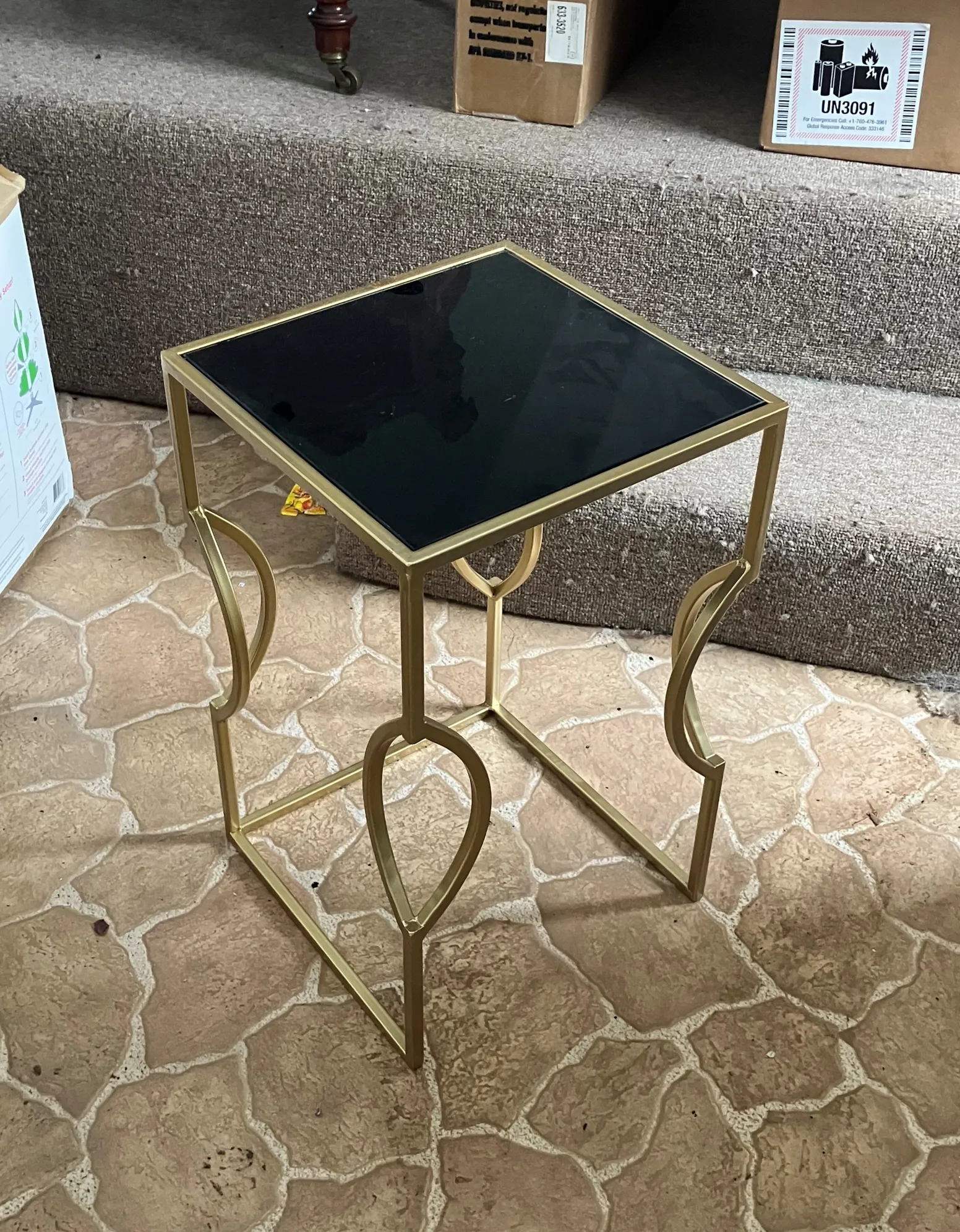 Black top end table