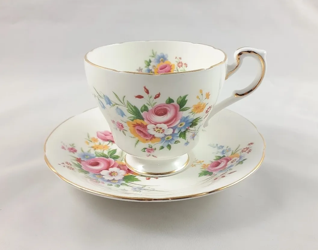 Paragon White with Flowers Trio