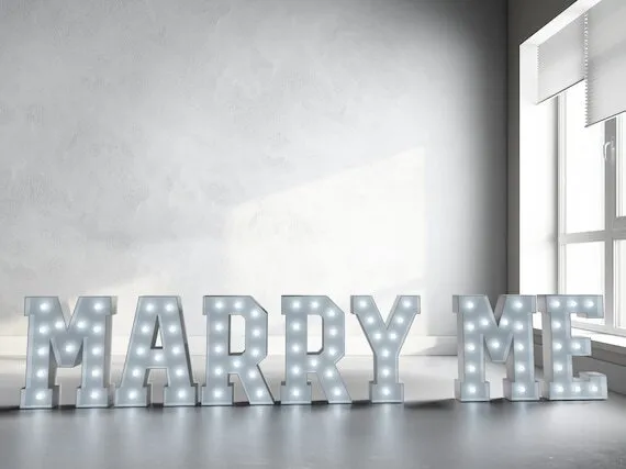 MARRY ME - LED Lettering