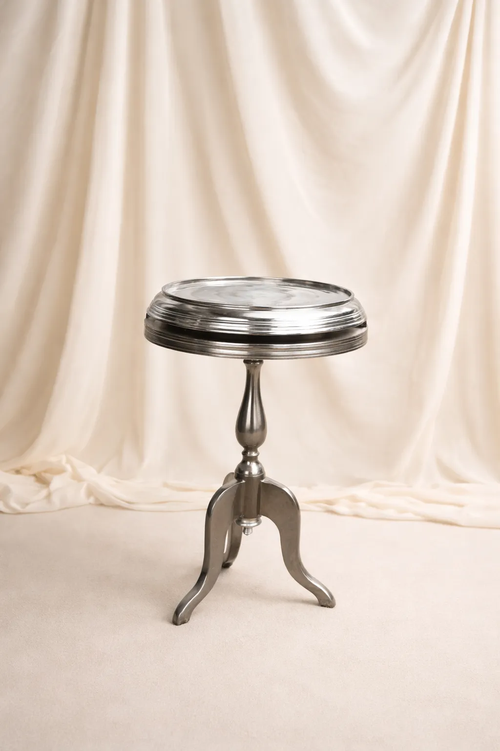 The Atelier Cake Stand - Silver or Gold - 40cm