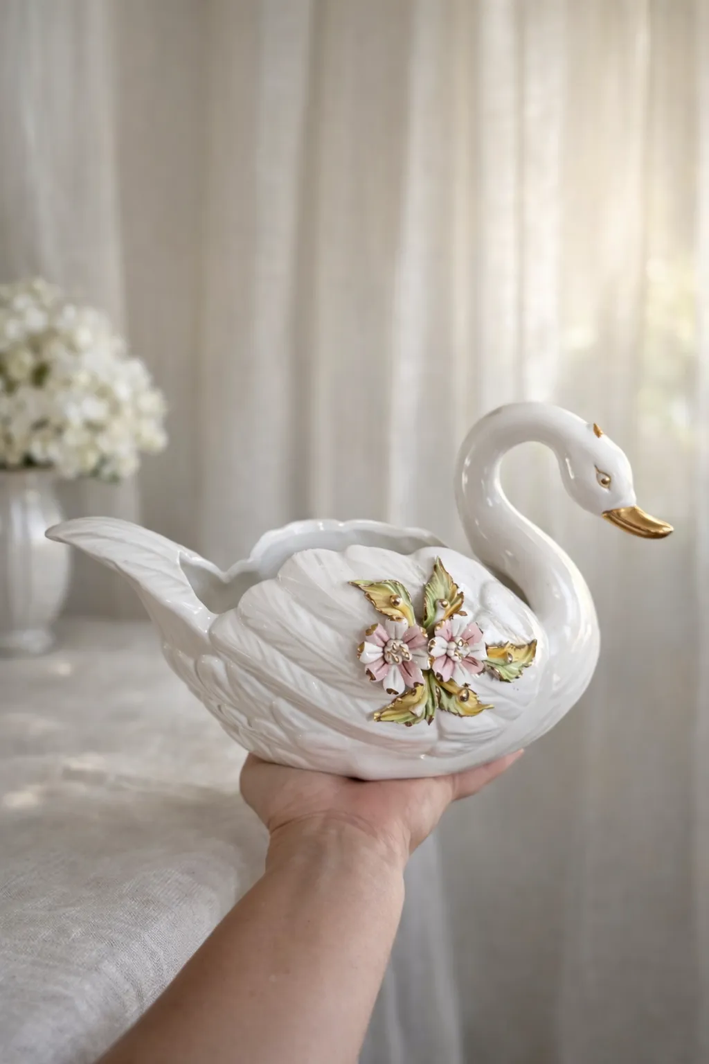 La Swanetta - Vintage Ceramic Planter