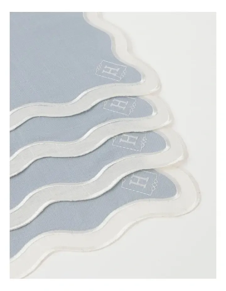 Florence Pale Blue and White - Scalloped Placemat rectangle