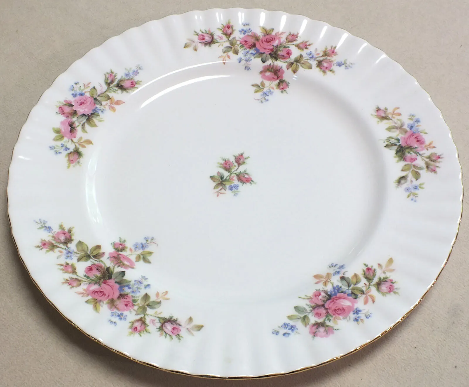 Royal Albert "Moss Rose" Plate - Meduim