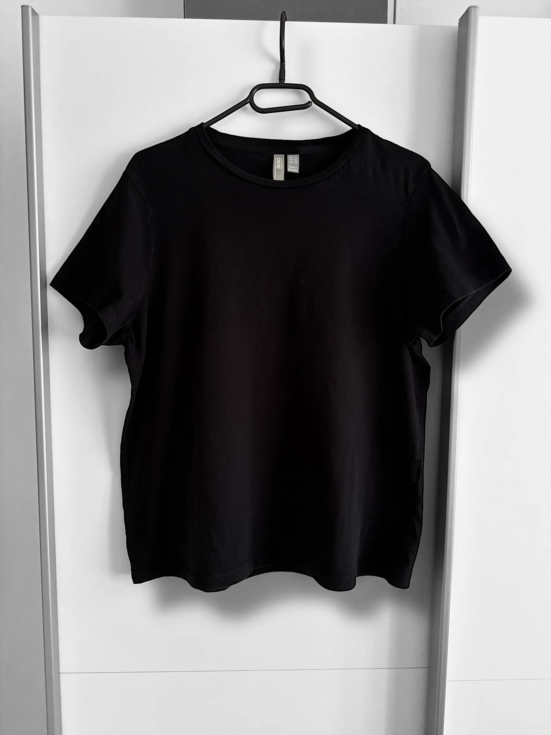 Černé tričko asos