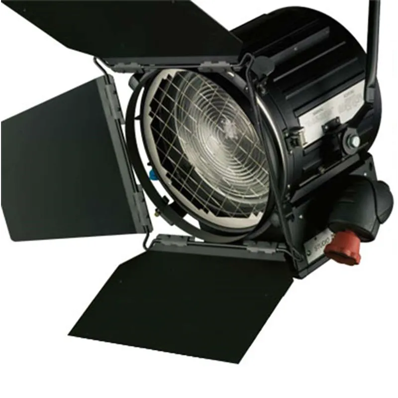 STRAND STUDIO 2kW TUNGSTEN FRESNEL