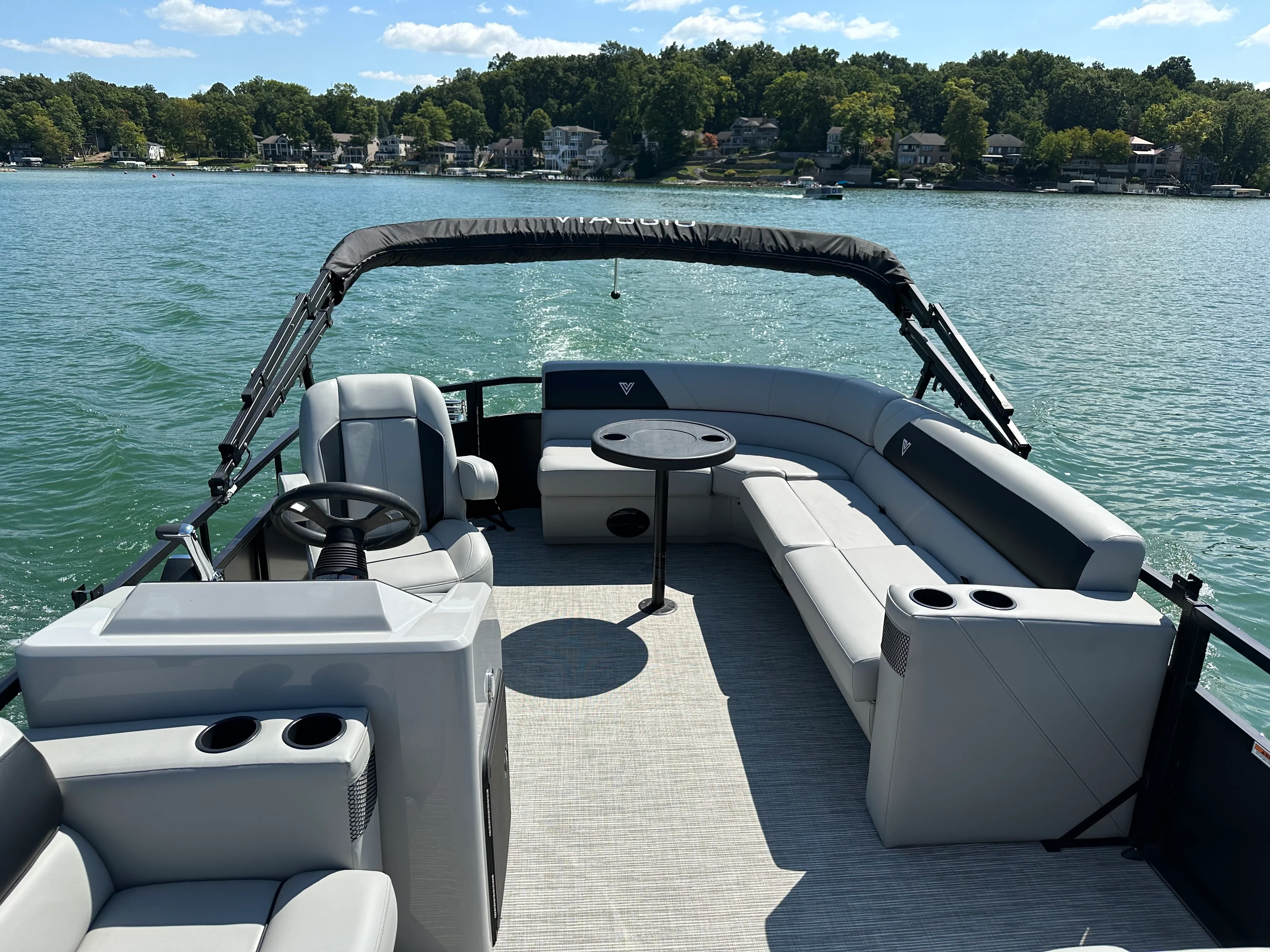 18' Viaggio 9 Passenger