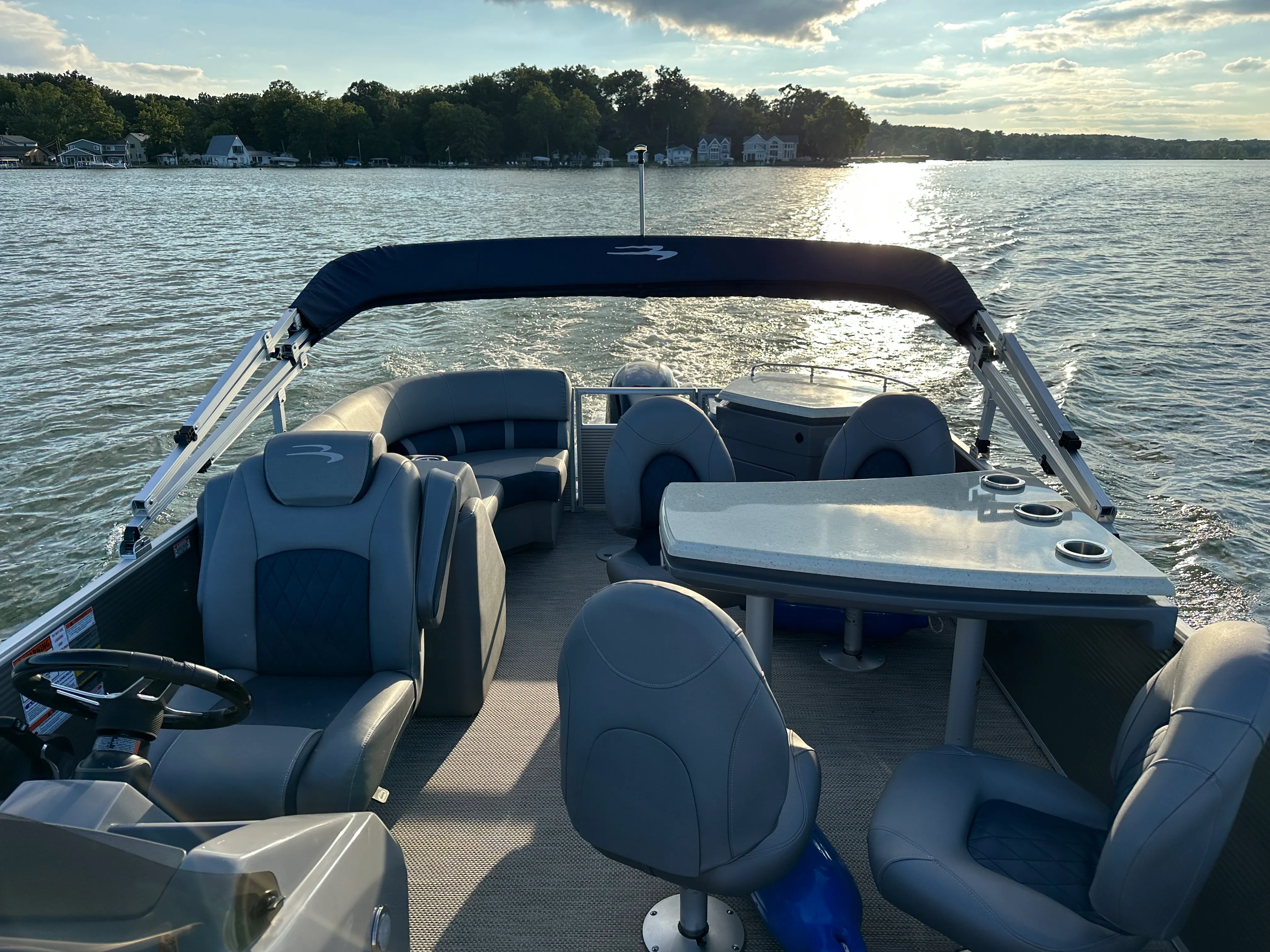 24' Bennington 12 Passenger
