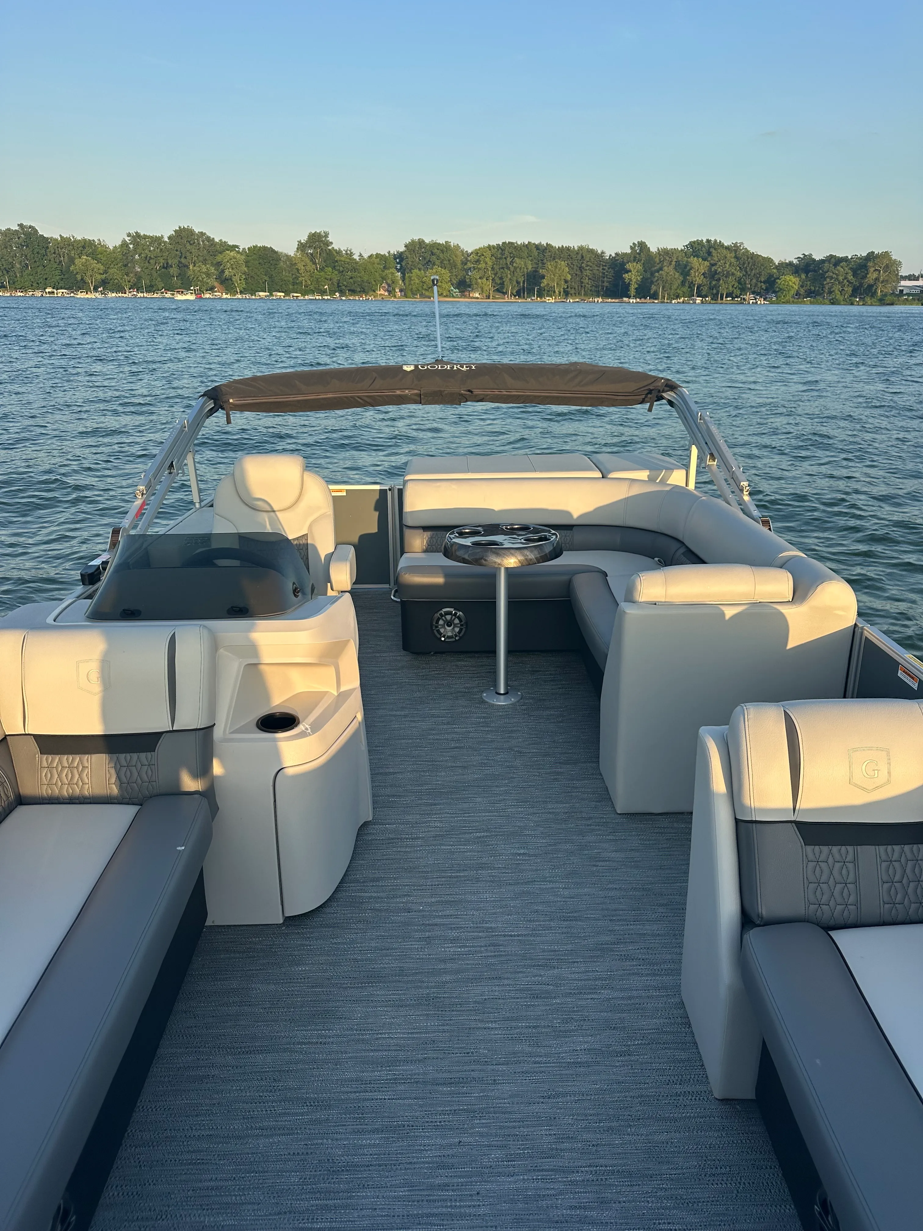 21' Godfrey 11 Passenger 