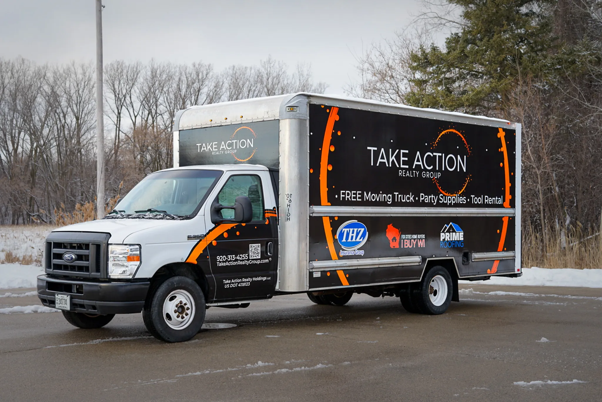 2018 Ford E350 - 16' Moving Truck