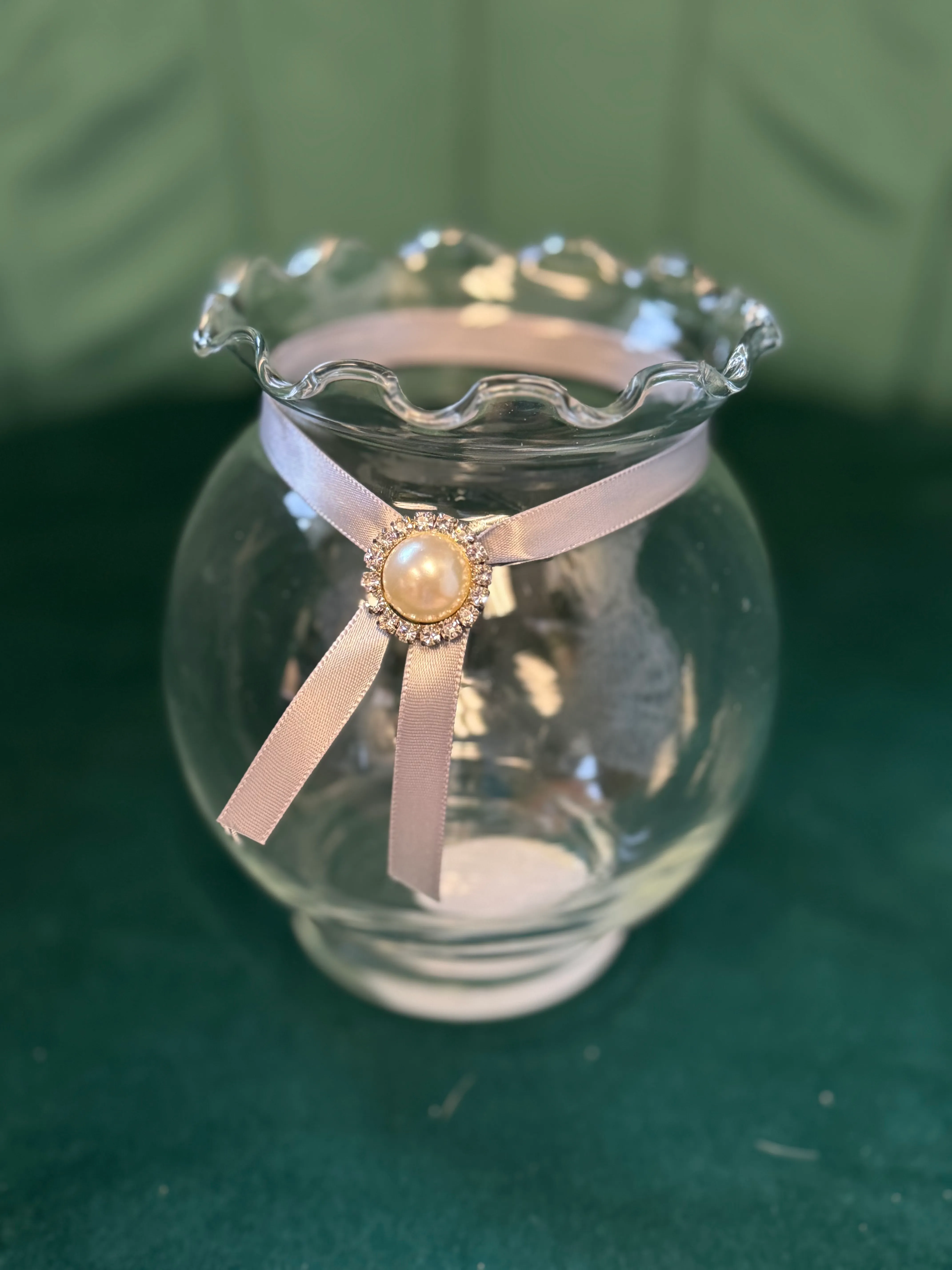 Fishbowl with embellishment (5 inches)